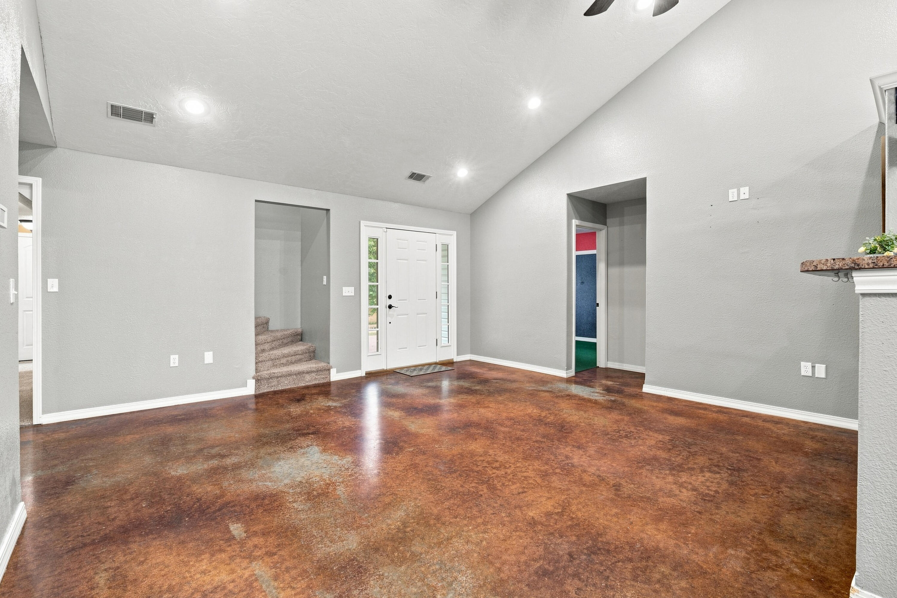 7589 Private Road 2453 Property Photo 13
