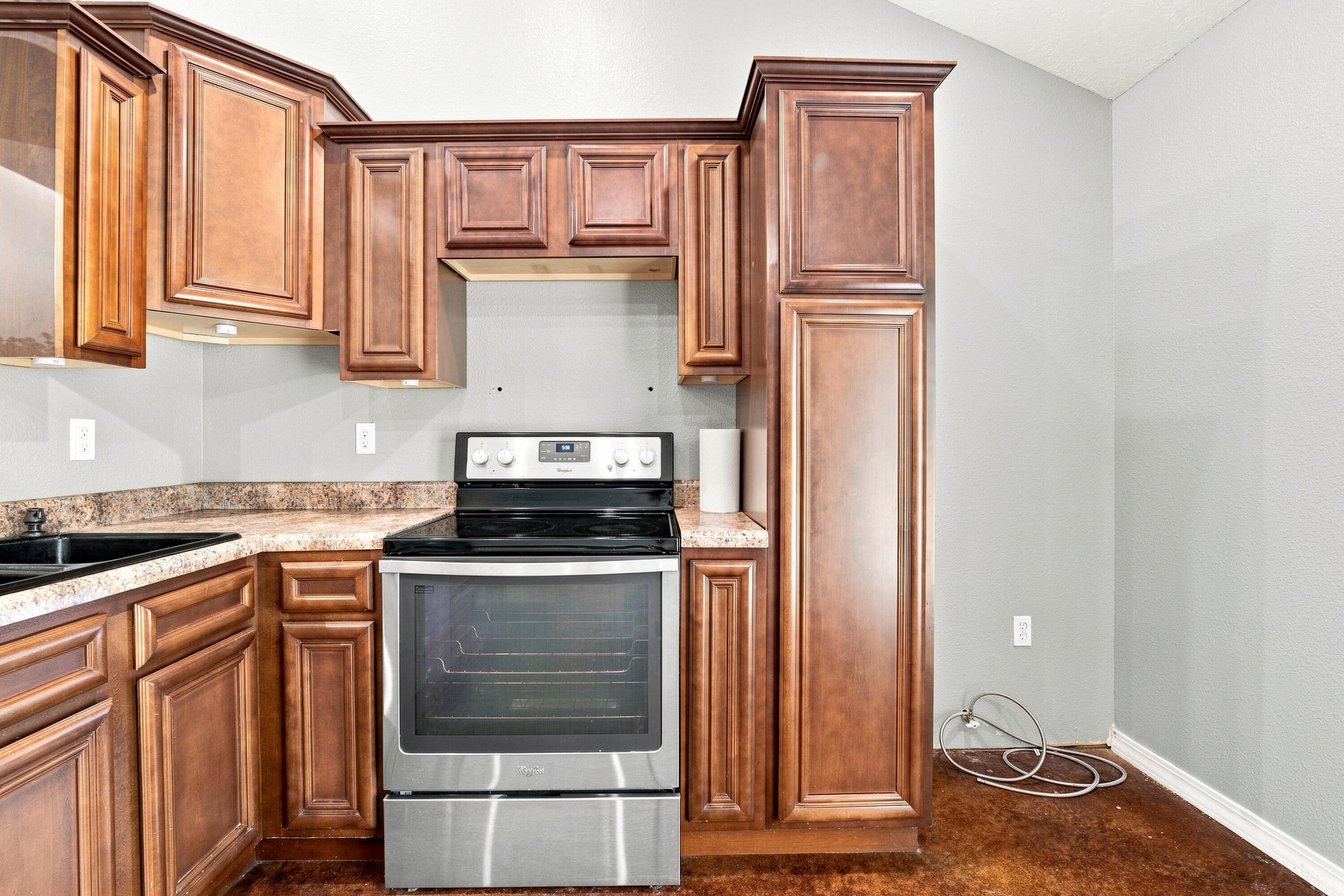 7589 Private Road 2453 Property Photo 17