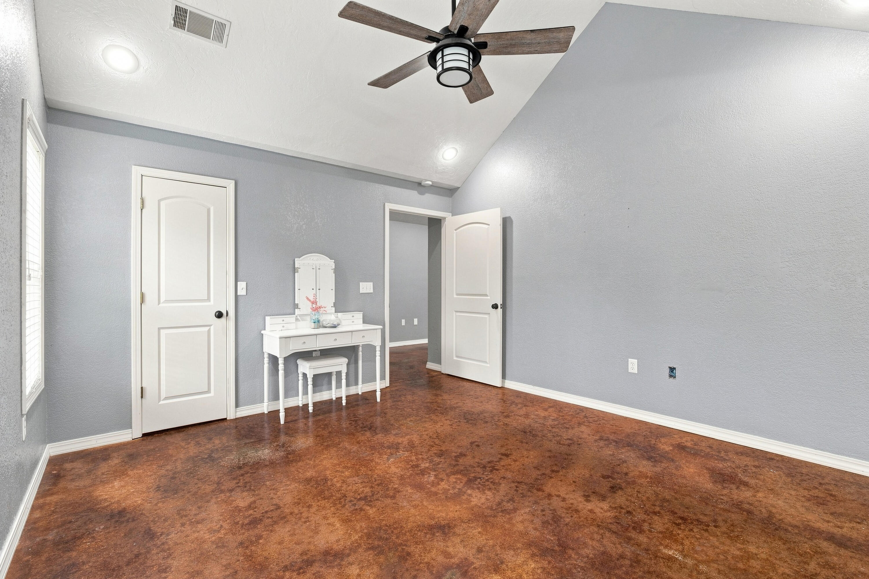 7589 Private Road 2453 Property Photo 20