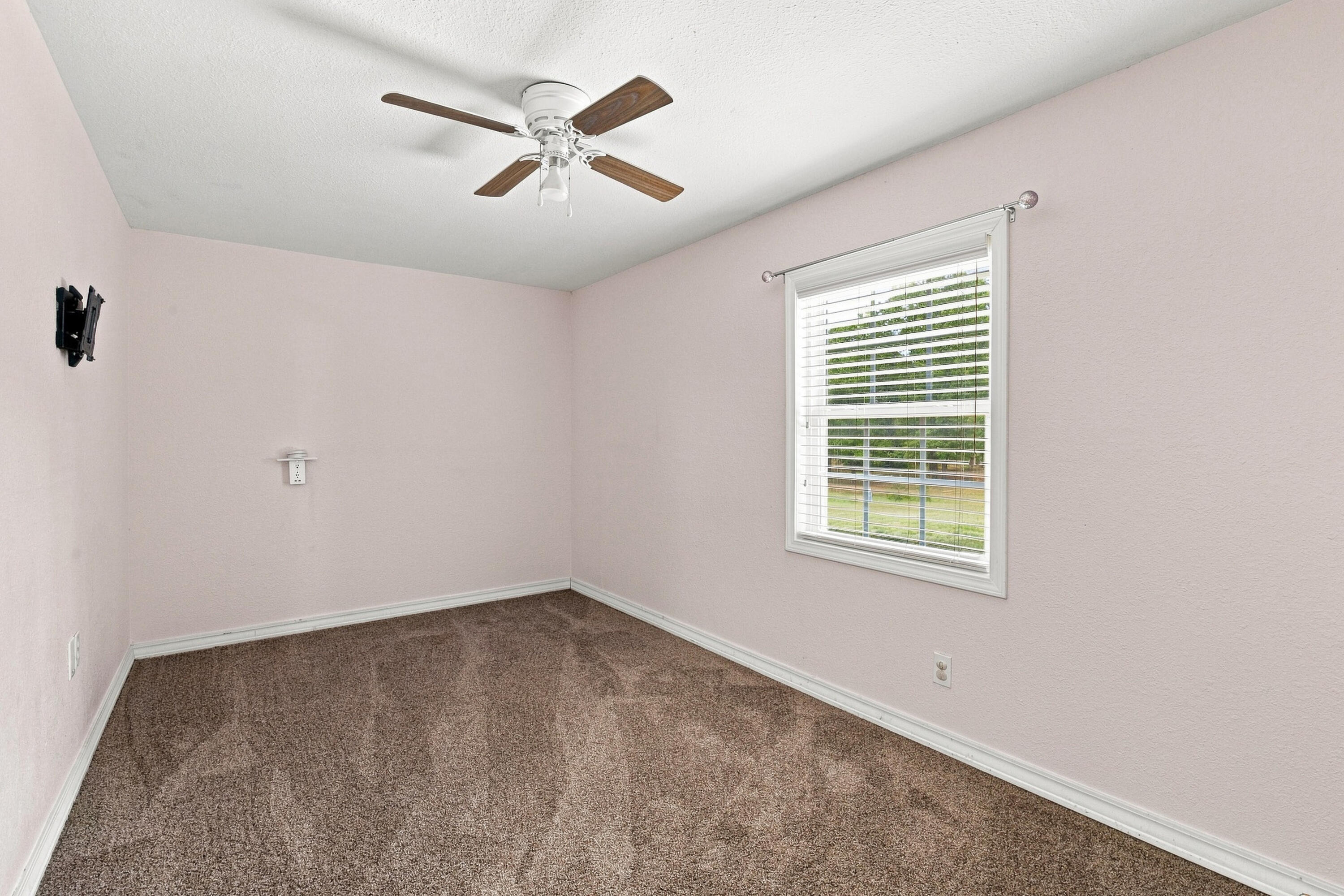 7589 Private Road 2453 Property Photo 28