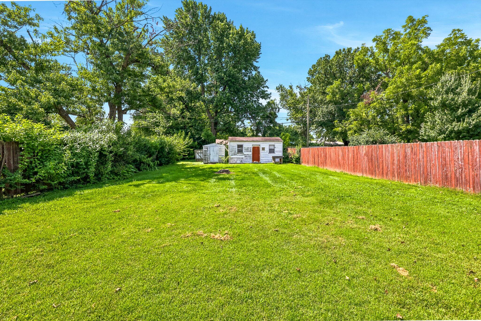 2148 East Walnut Street Property Photo 25