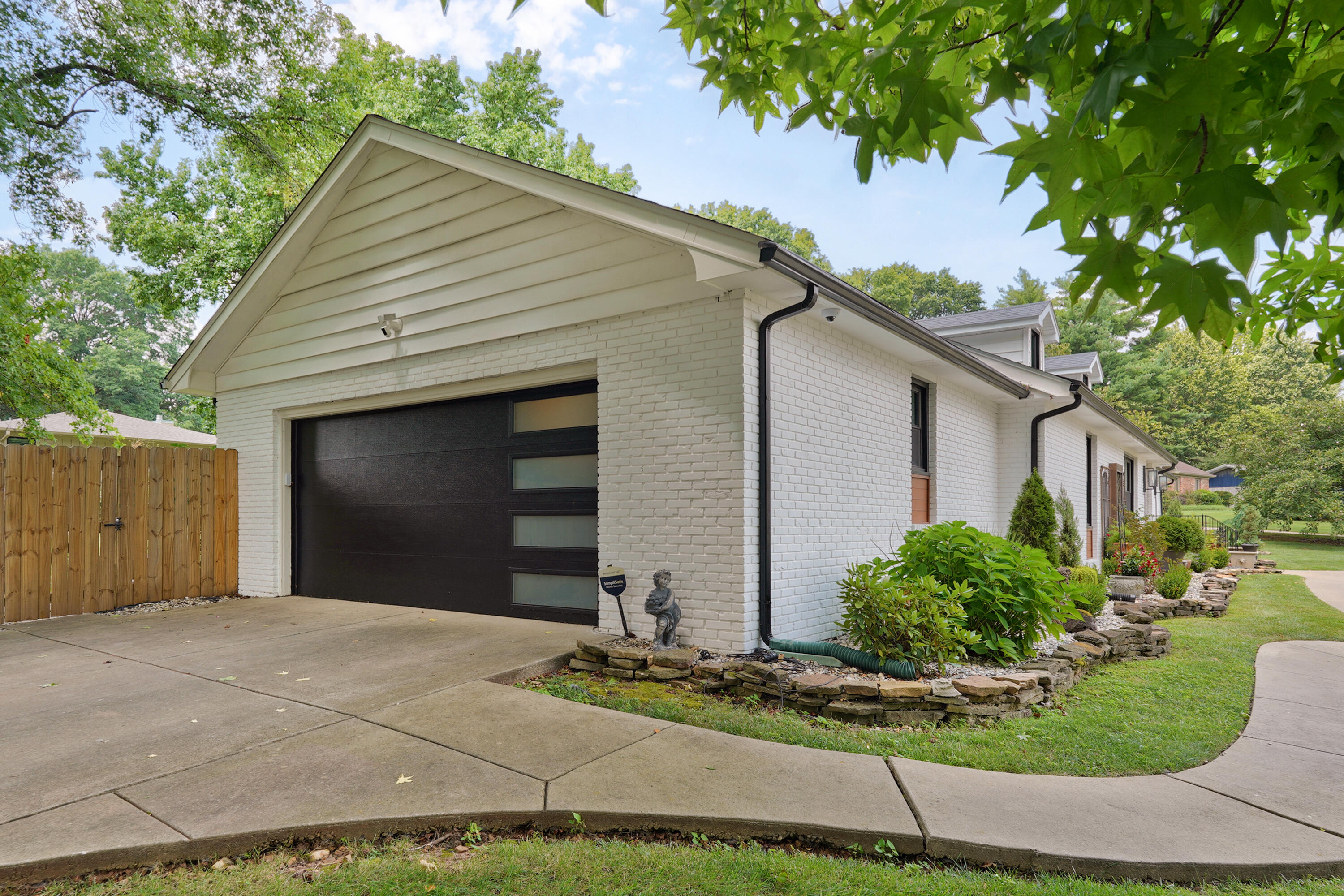2599 South Skyline Drive Property Photo 10