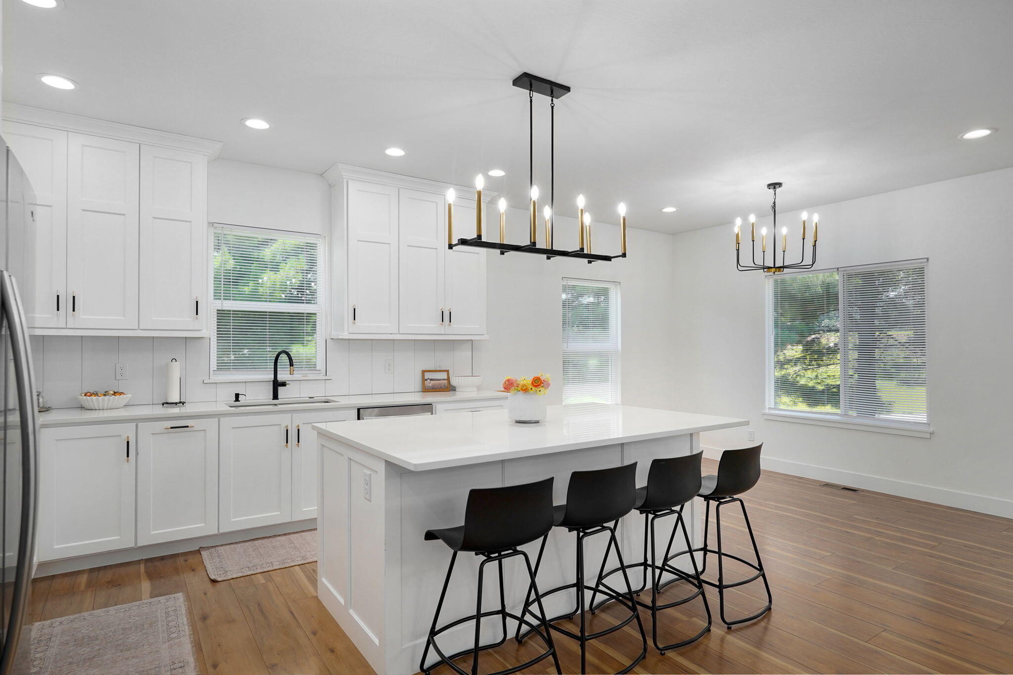 300 Raven Circle Property Photo 10