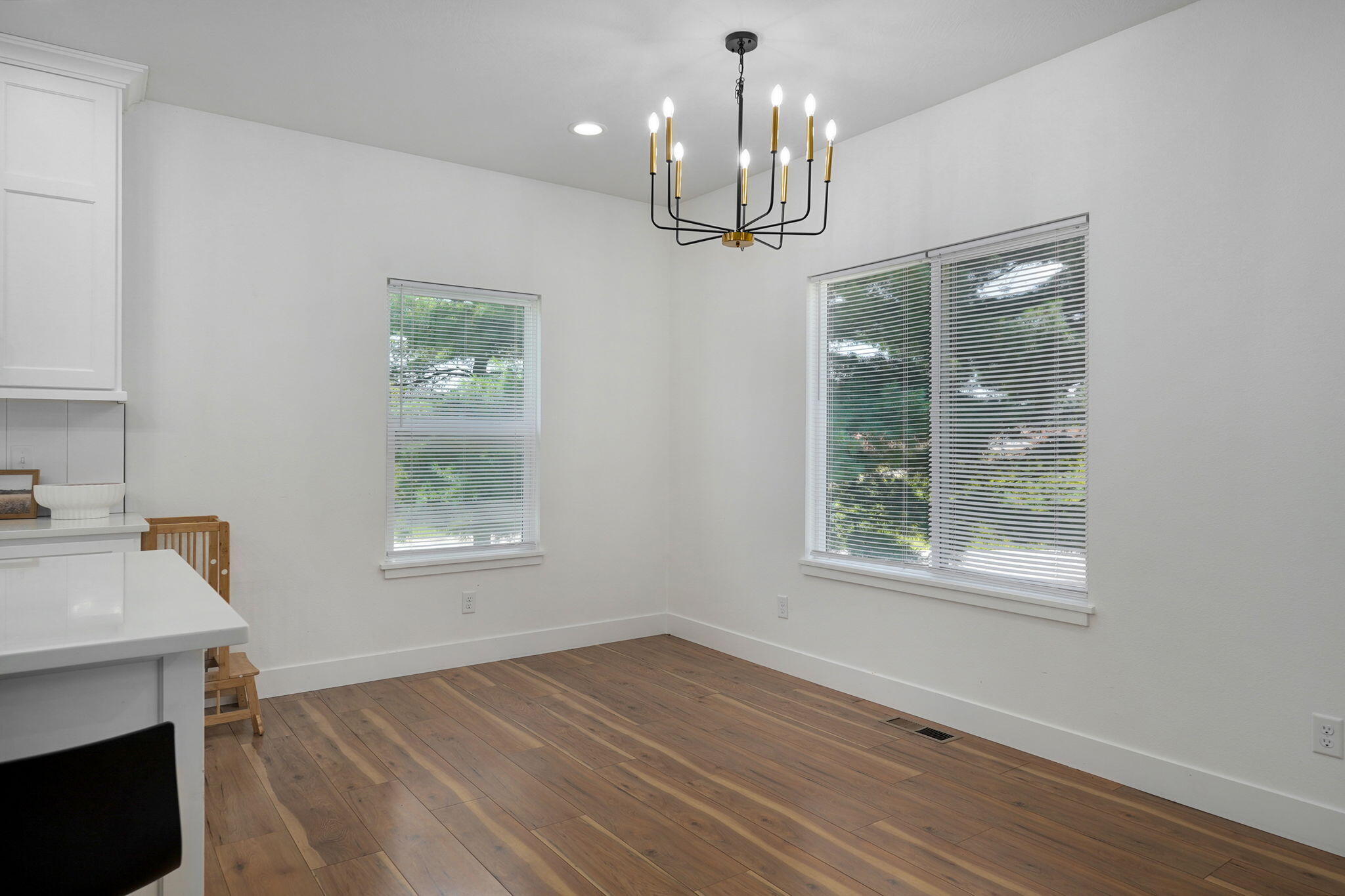 300 Raven Circle Property Photo 11