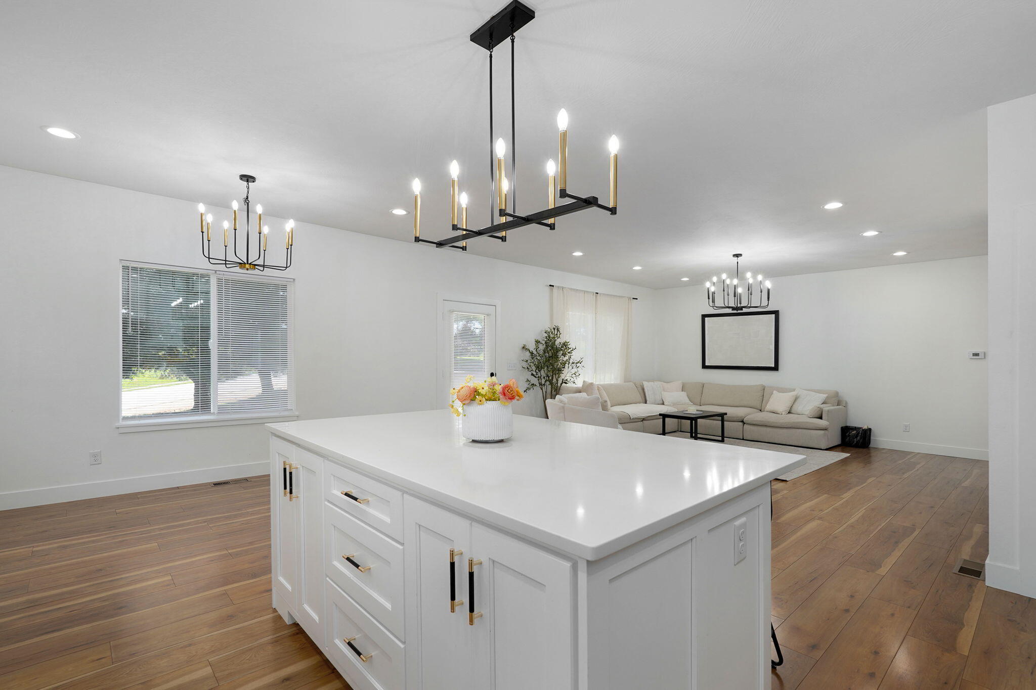300 Raven Circle Property Photo 13