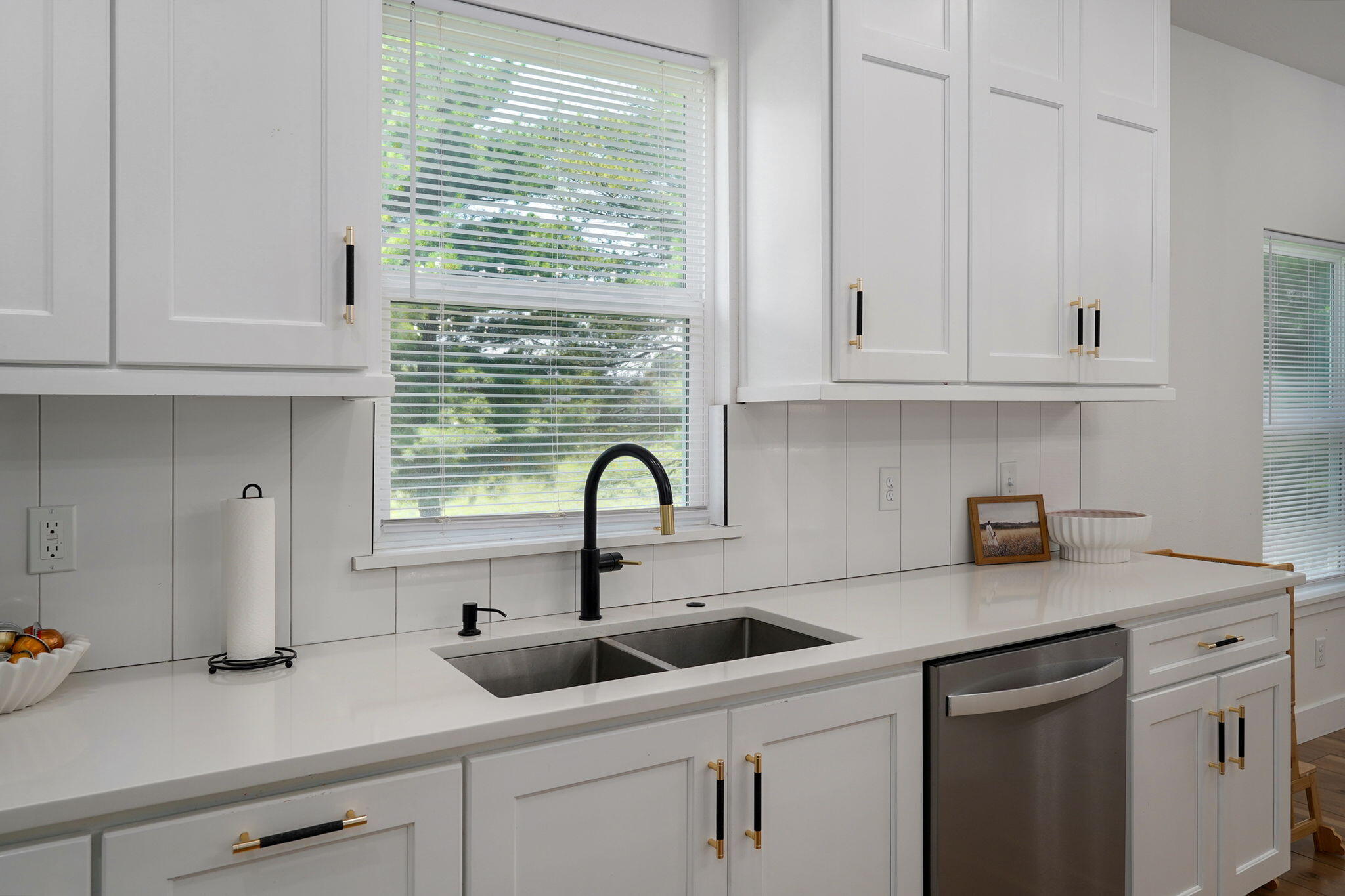 300 Raven Circle Property Photo 14