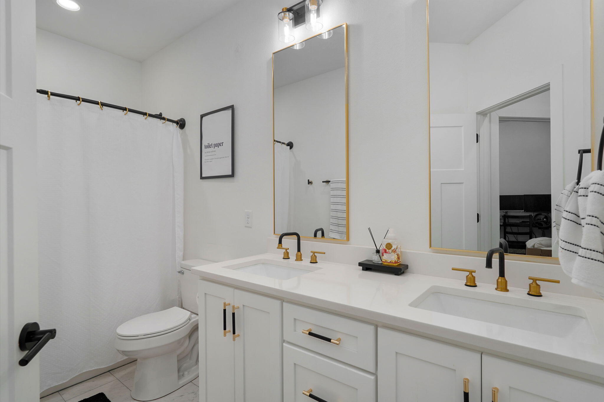 300 Raven Circle Property Photo 17