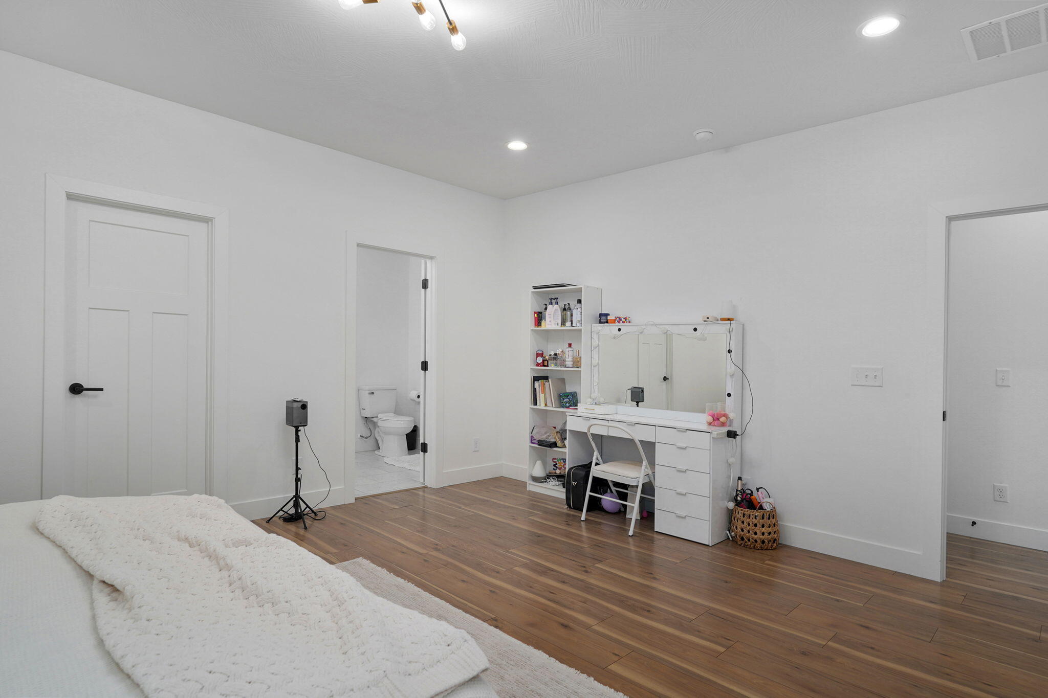 300 Raven Circle Property Photo 20