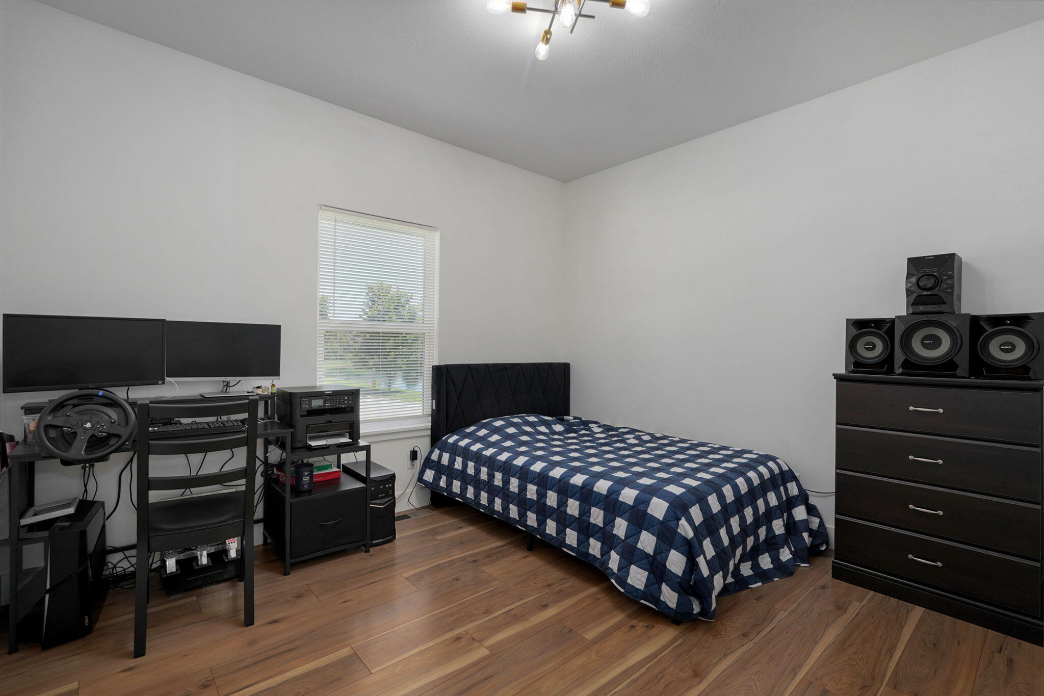 300 Raven Circle Property Photo 23