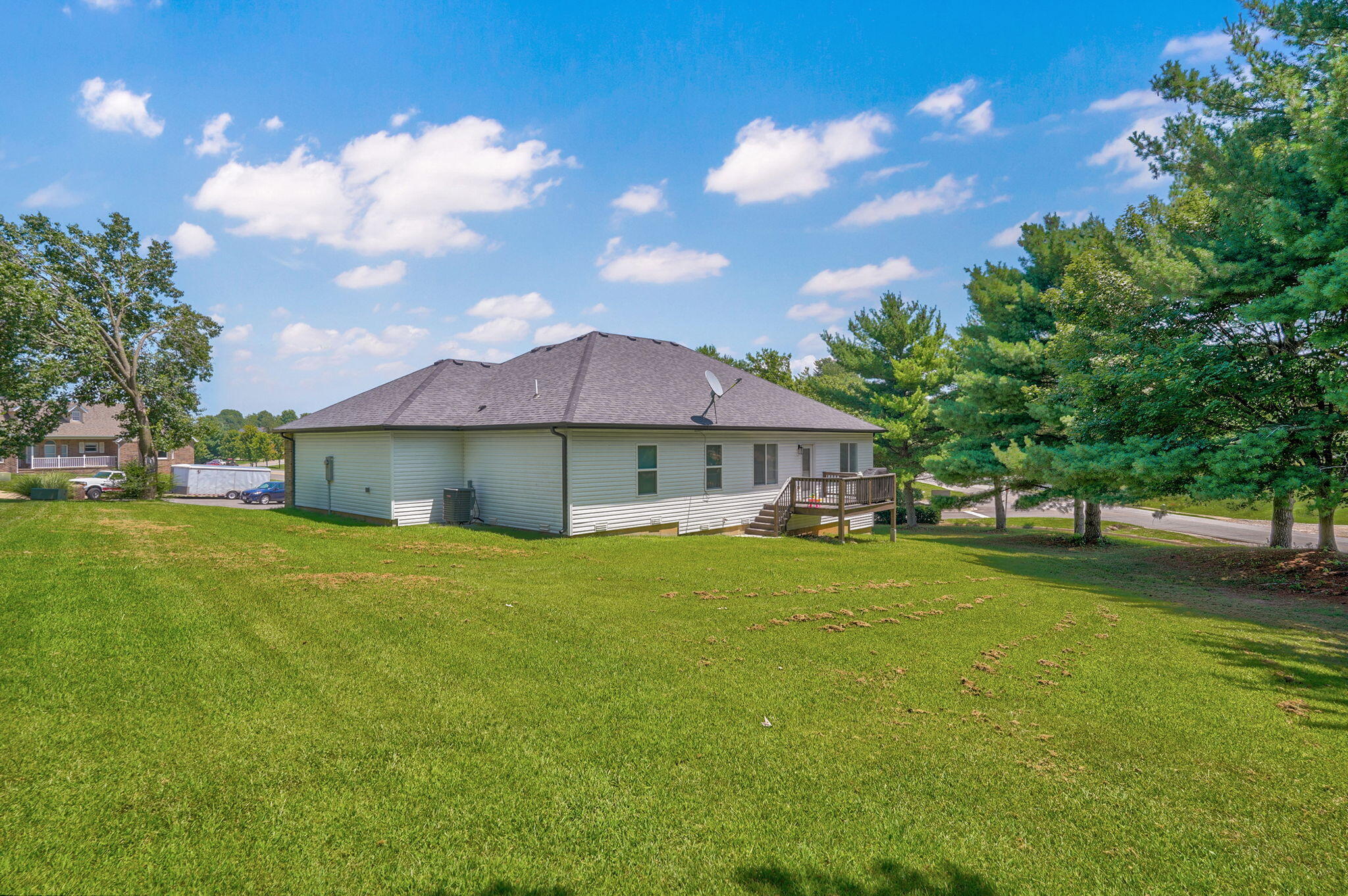 300 Raven Circle Property Photo 26