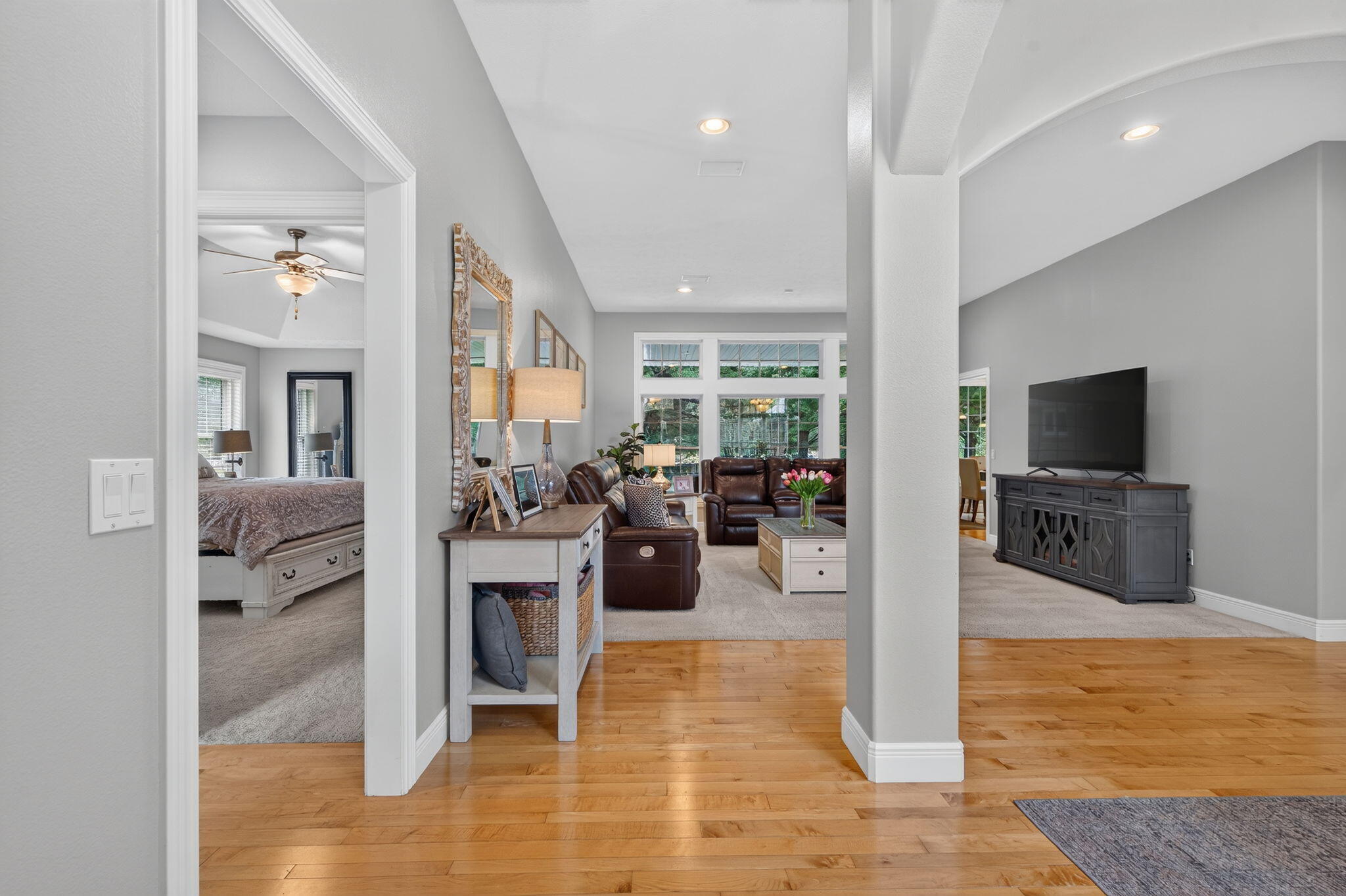 1890 North Alders Court Property Photo 4