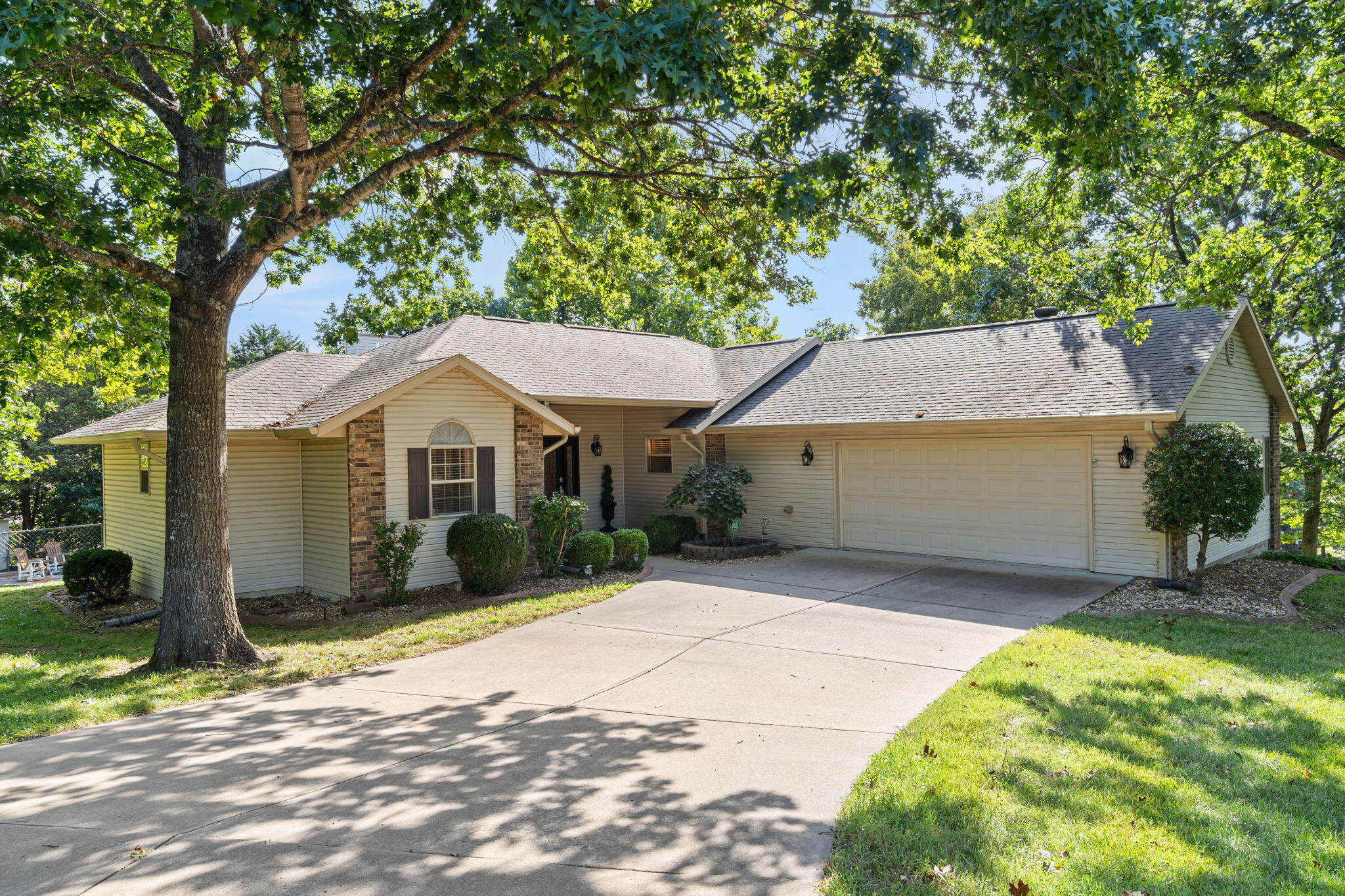 567 Austin Place Property Photo 1