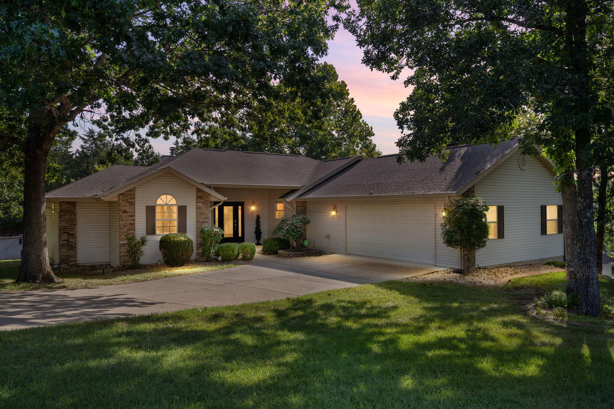 567 Austin Place Property Photo 5