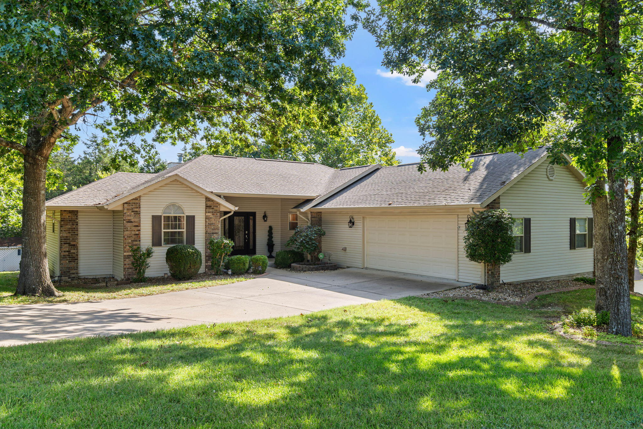 567 Austin Place Property Photo 11