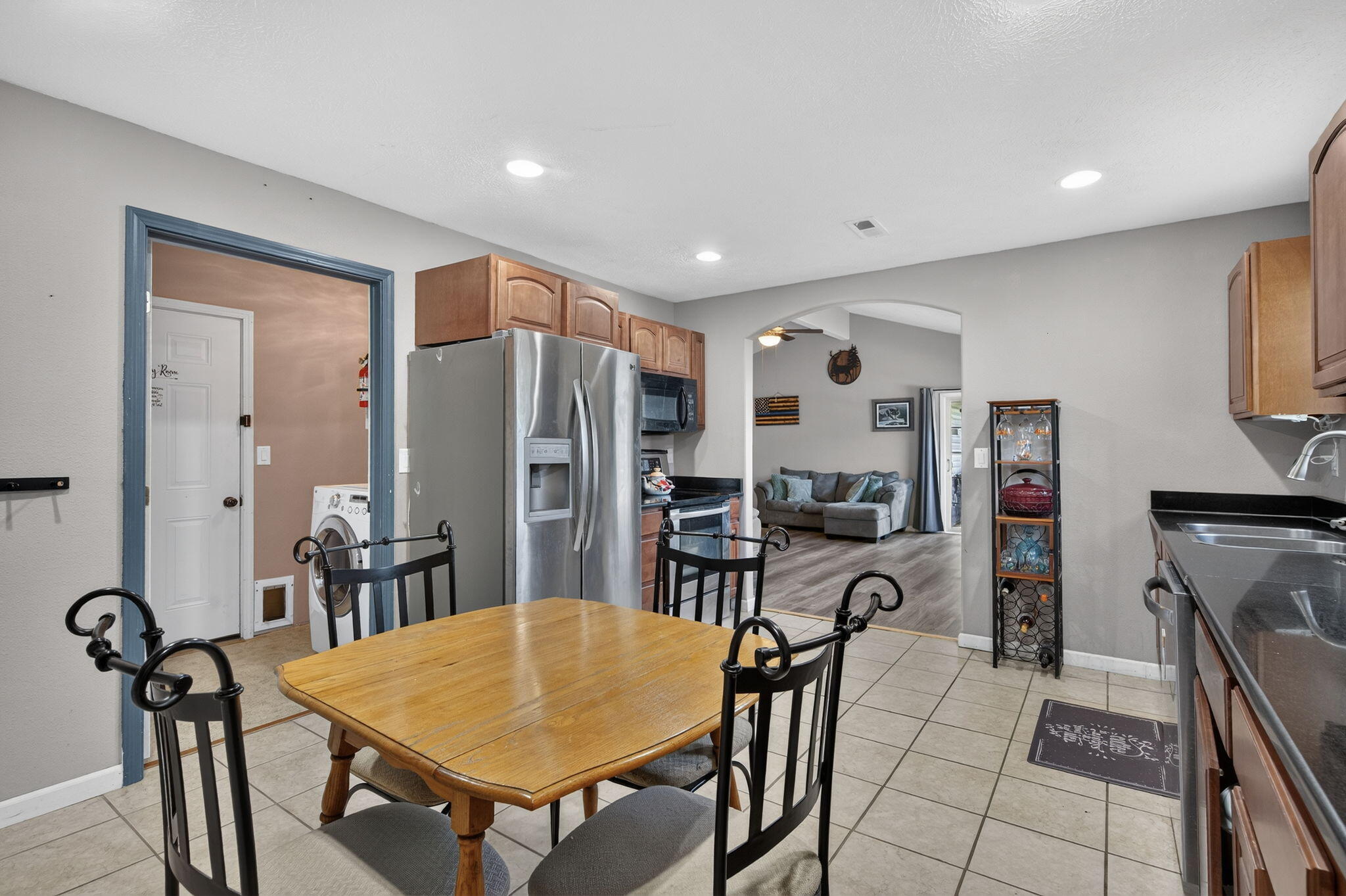221 Foley Street Property Photo 13