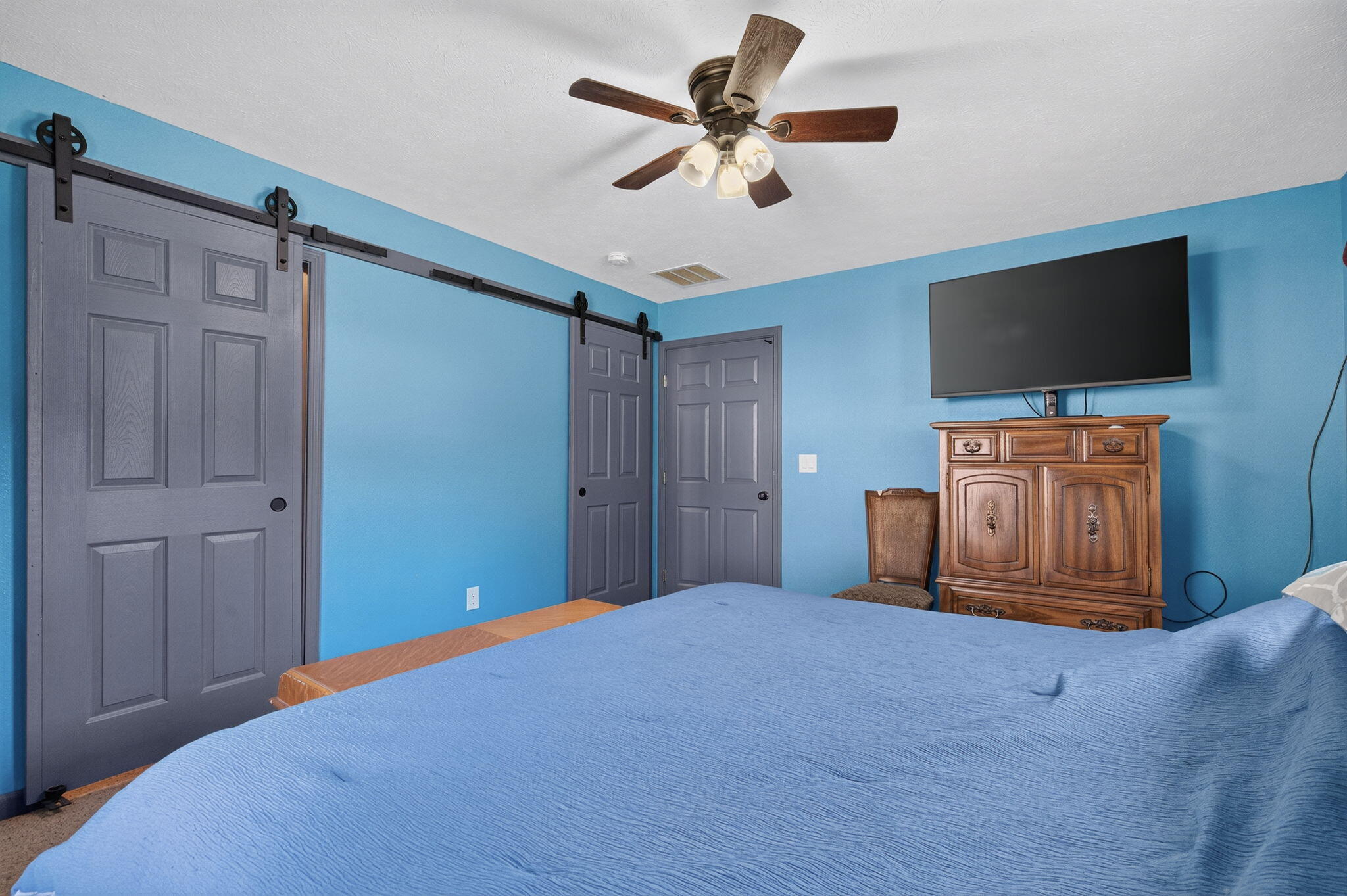 221 Foley Street Property Photo 15