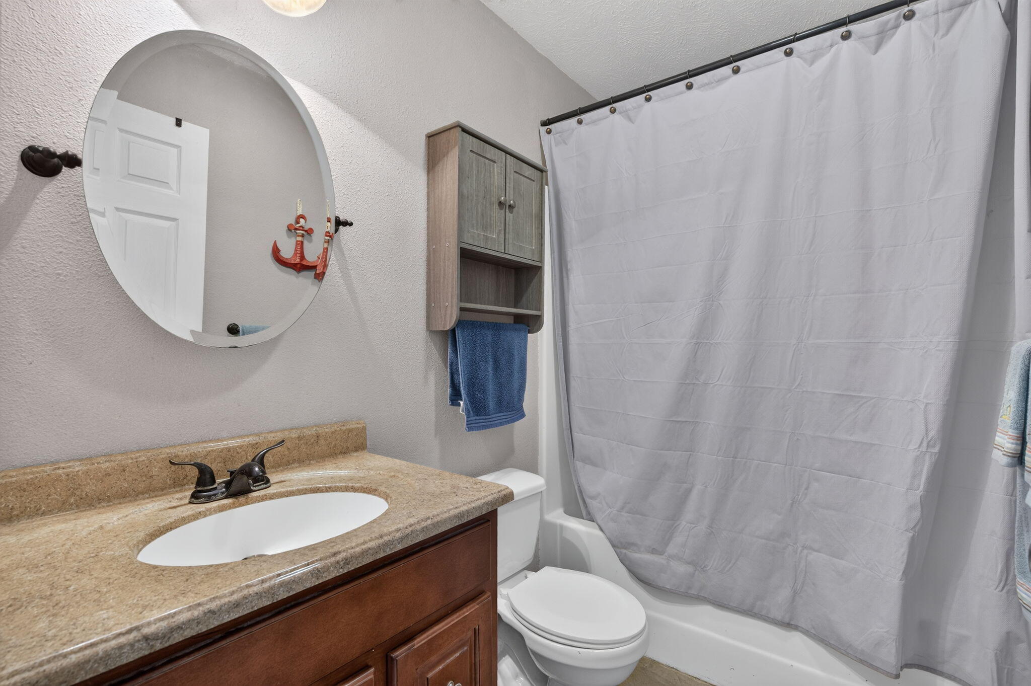 221 Foley Street Property Photo 22
