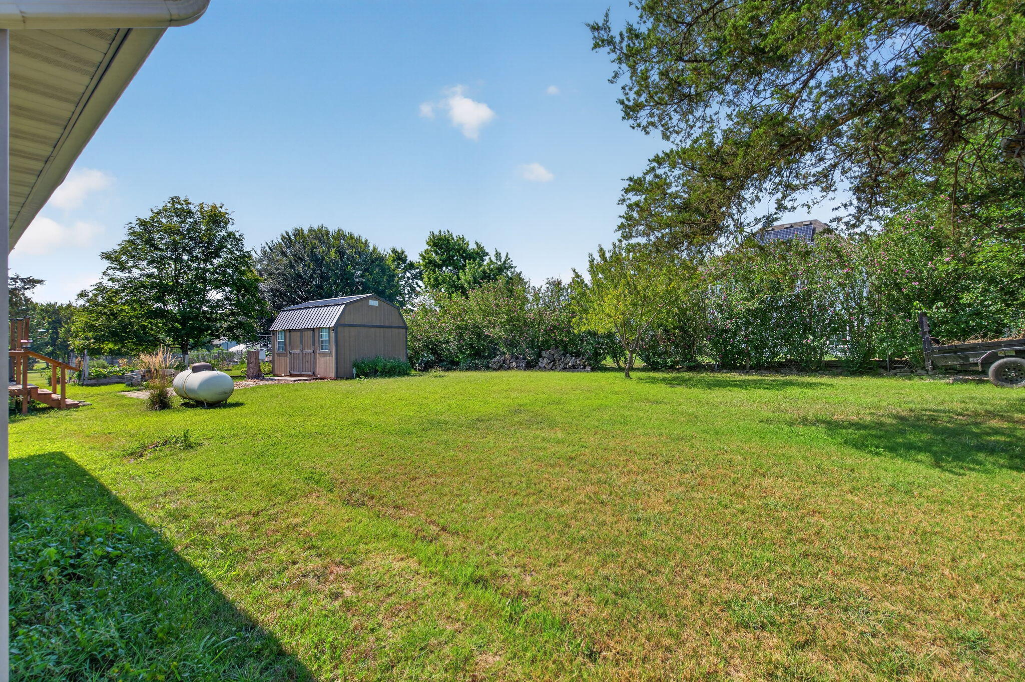 221 Foley Street Property Photo 29