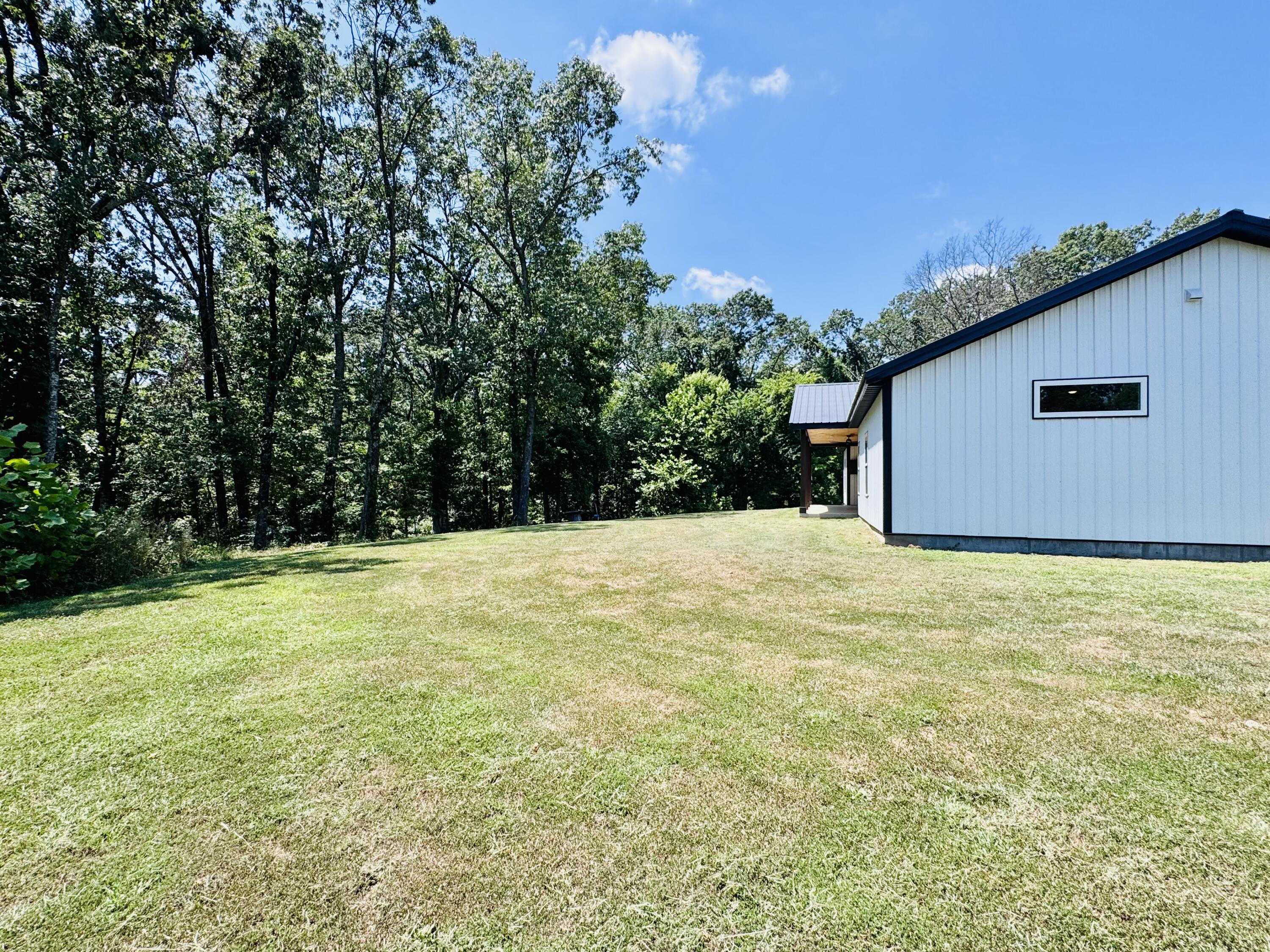 13425 Highway V Property Photo 6