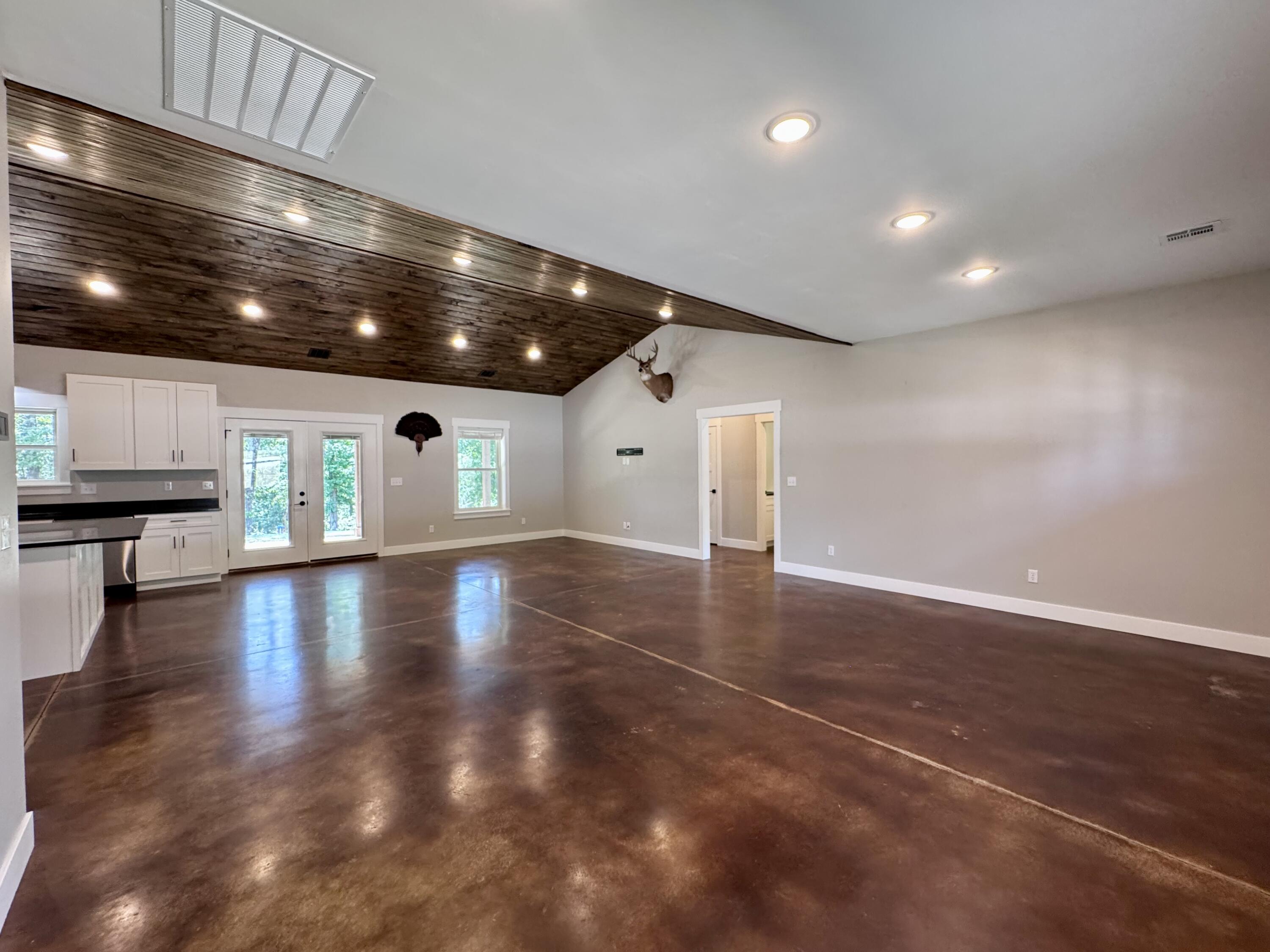 13425 Highway V Property Photo 10
