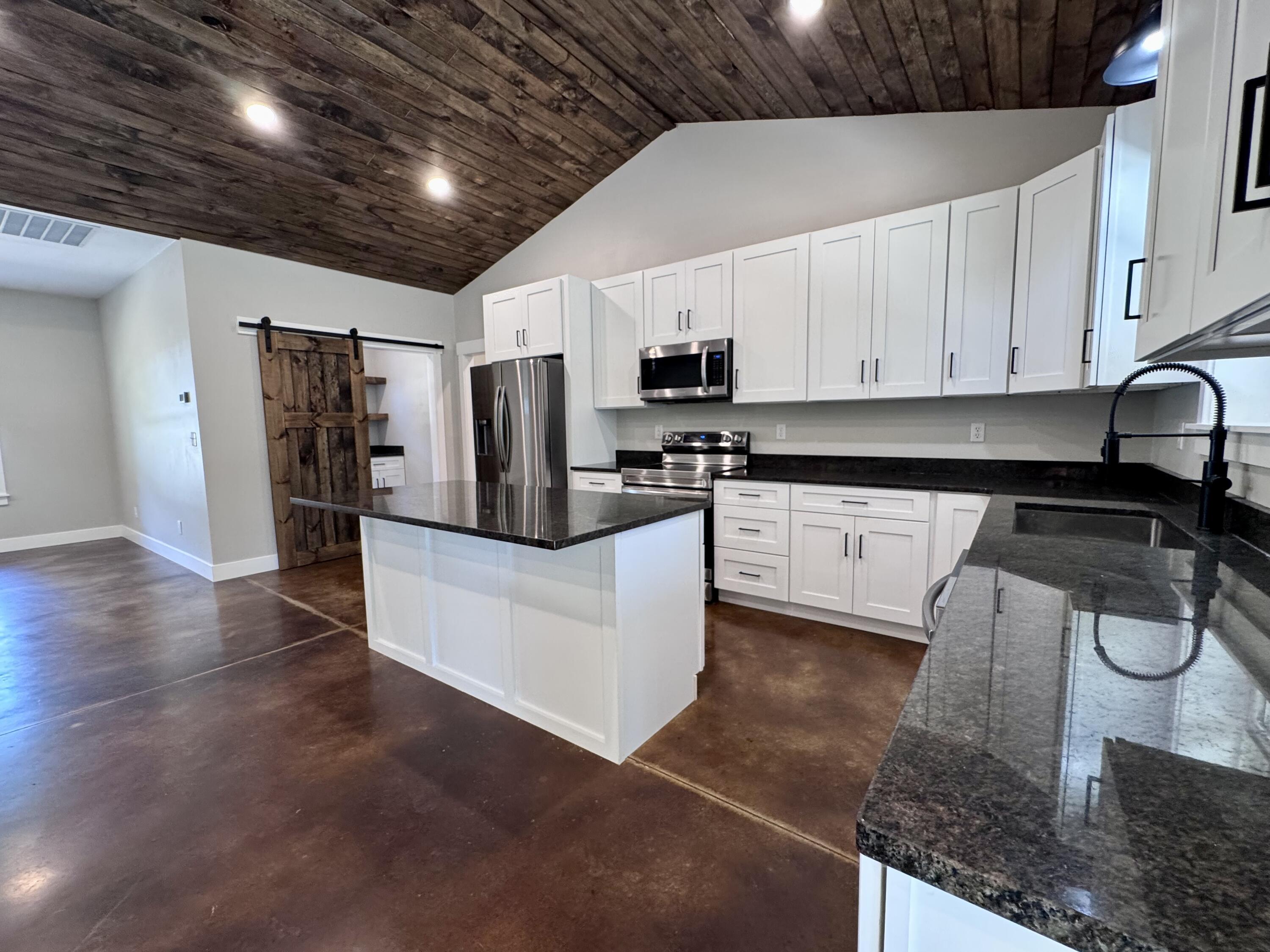 13425 Highway V Property Photo 15