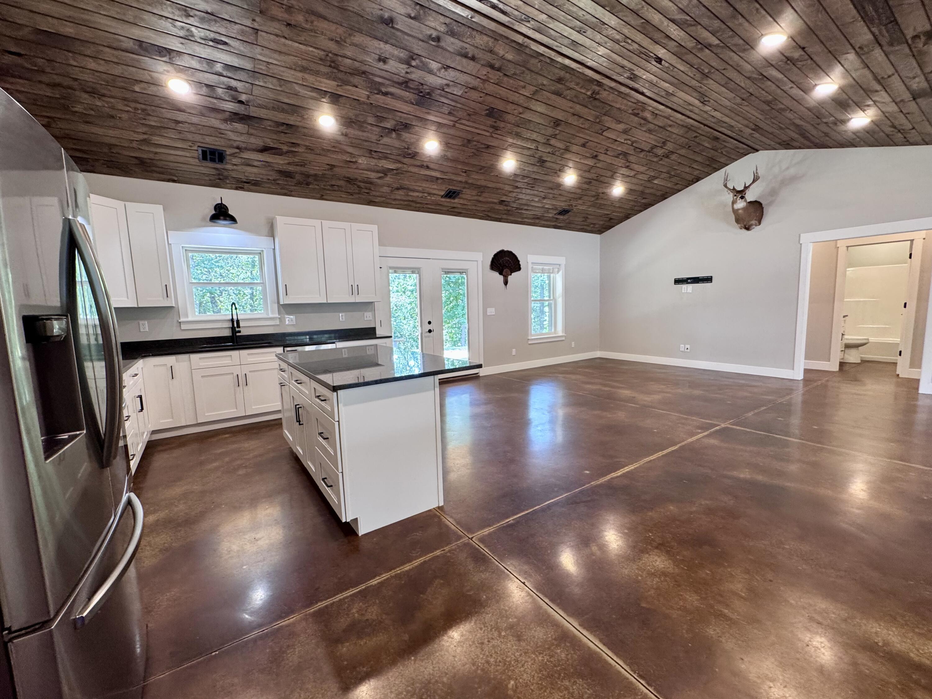 13425 Highway V Property Photo 17