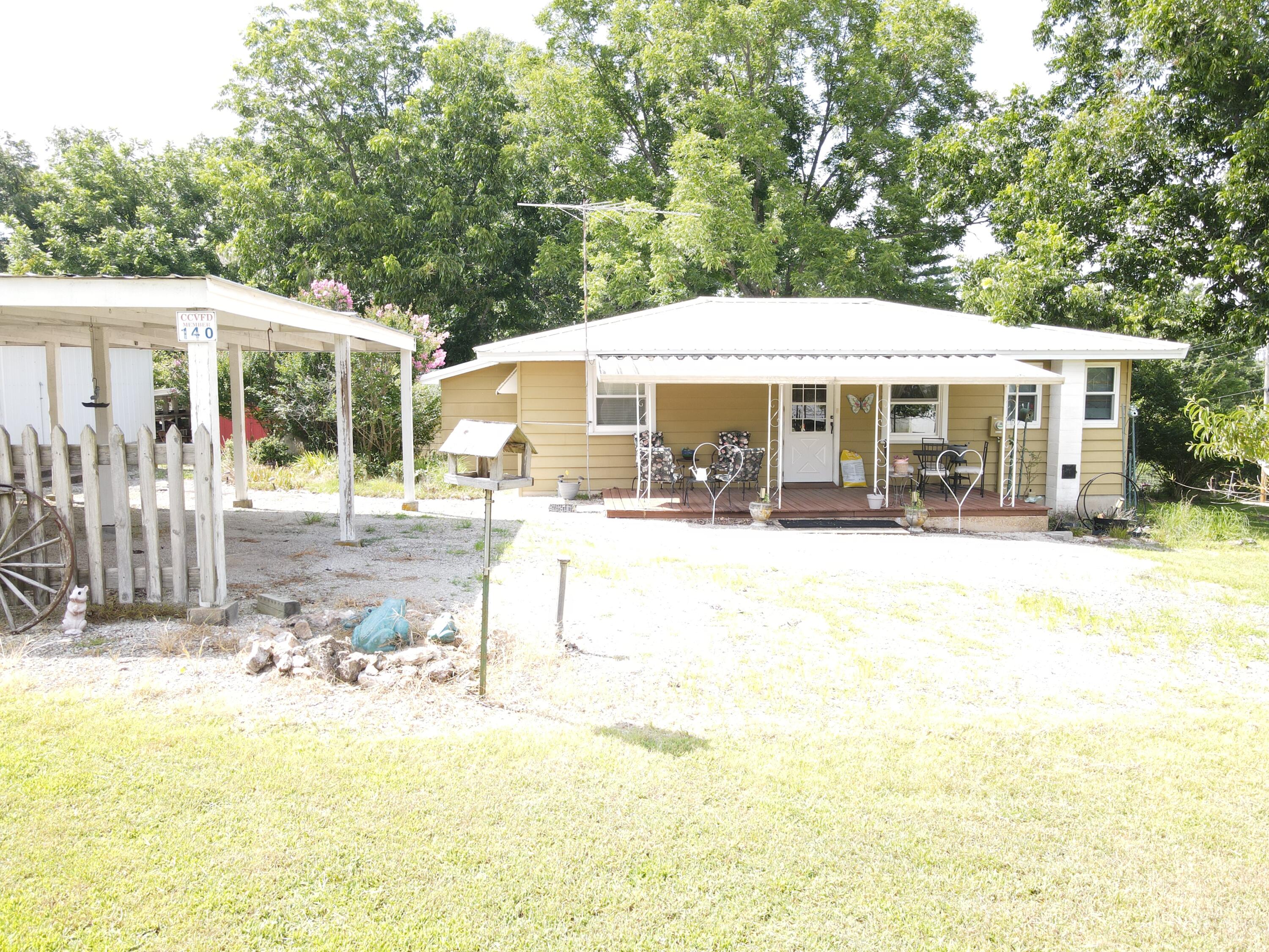 140 Cox Road Property Photo 3