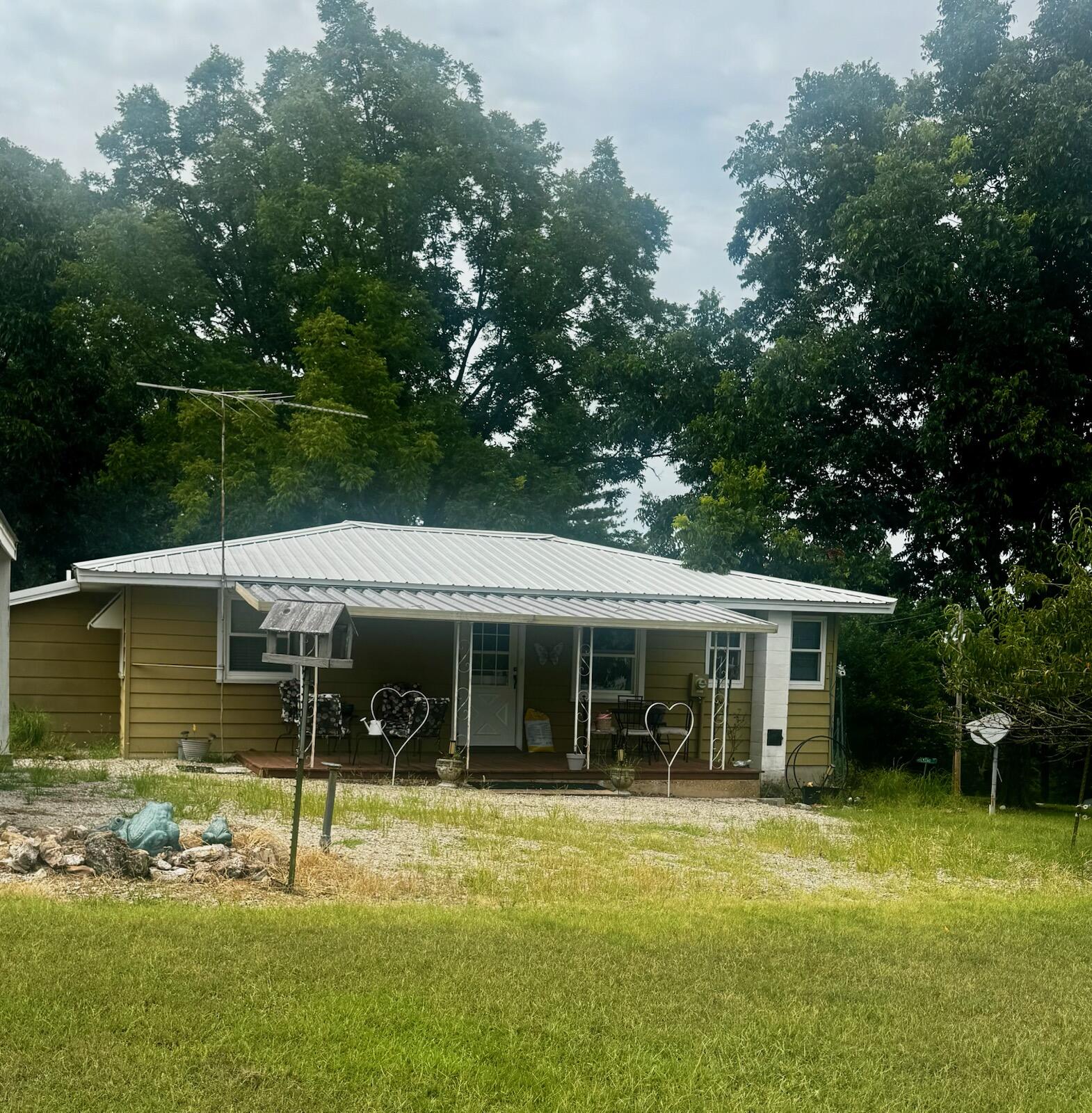 140 Cox Road Property Photo 4