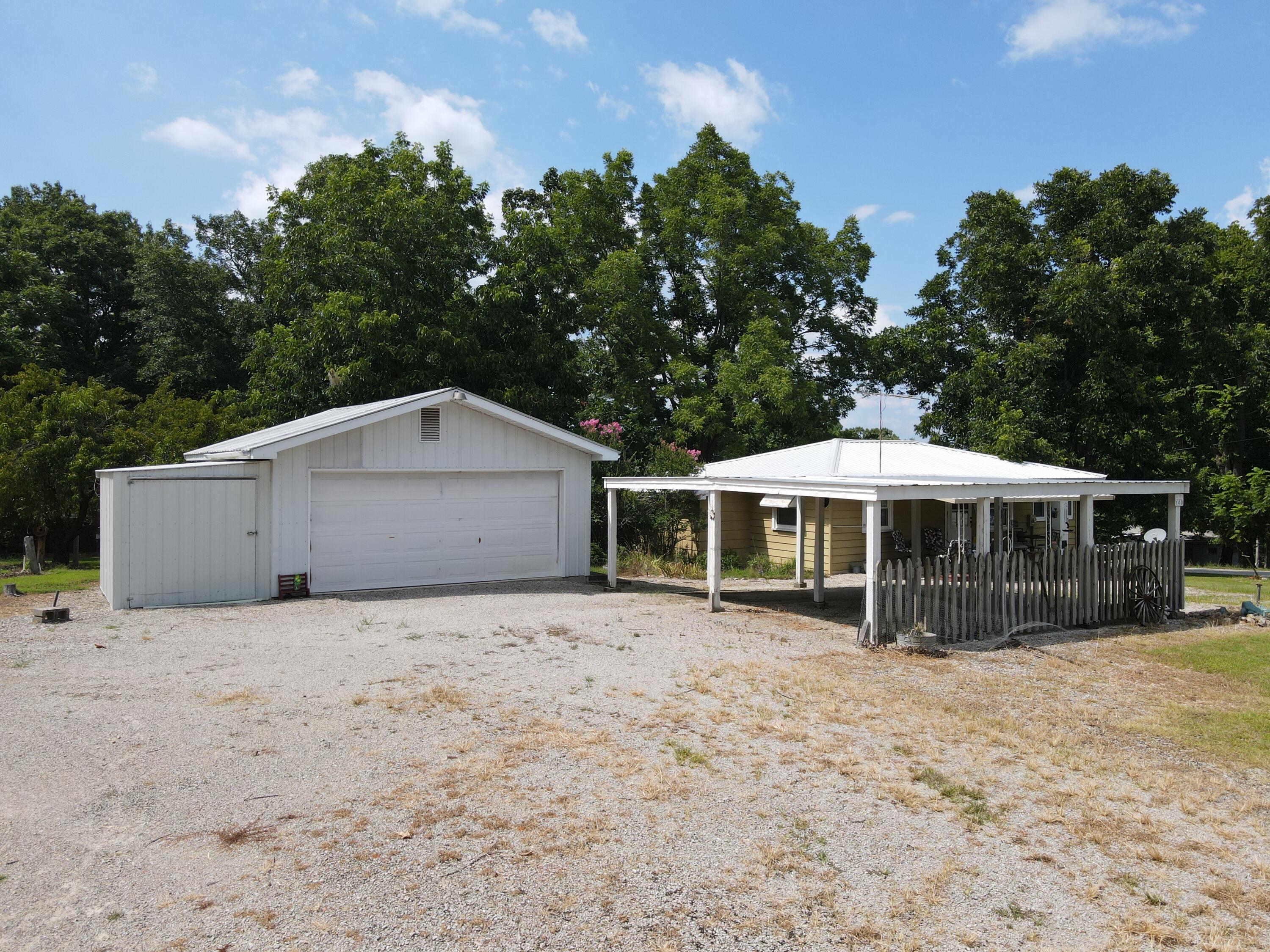 140 Cox Road Property Photo 9