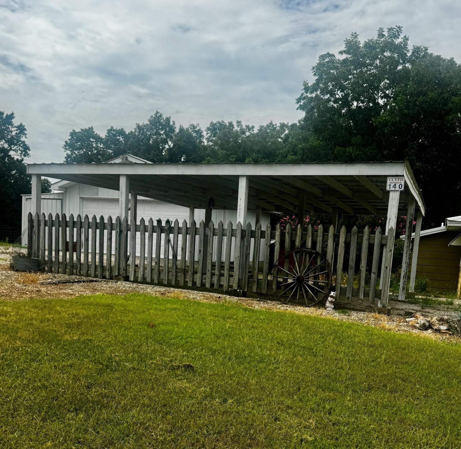 140 Cox Road Property Photo 11