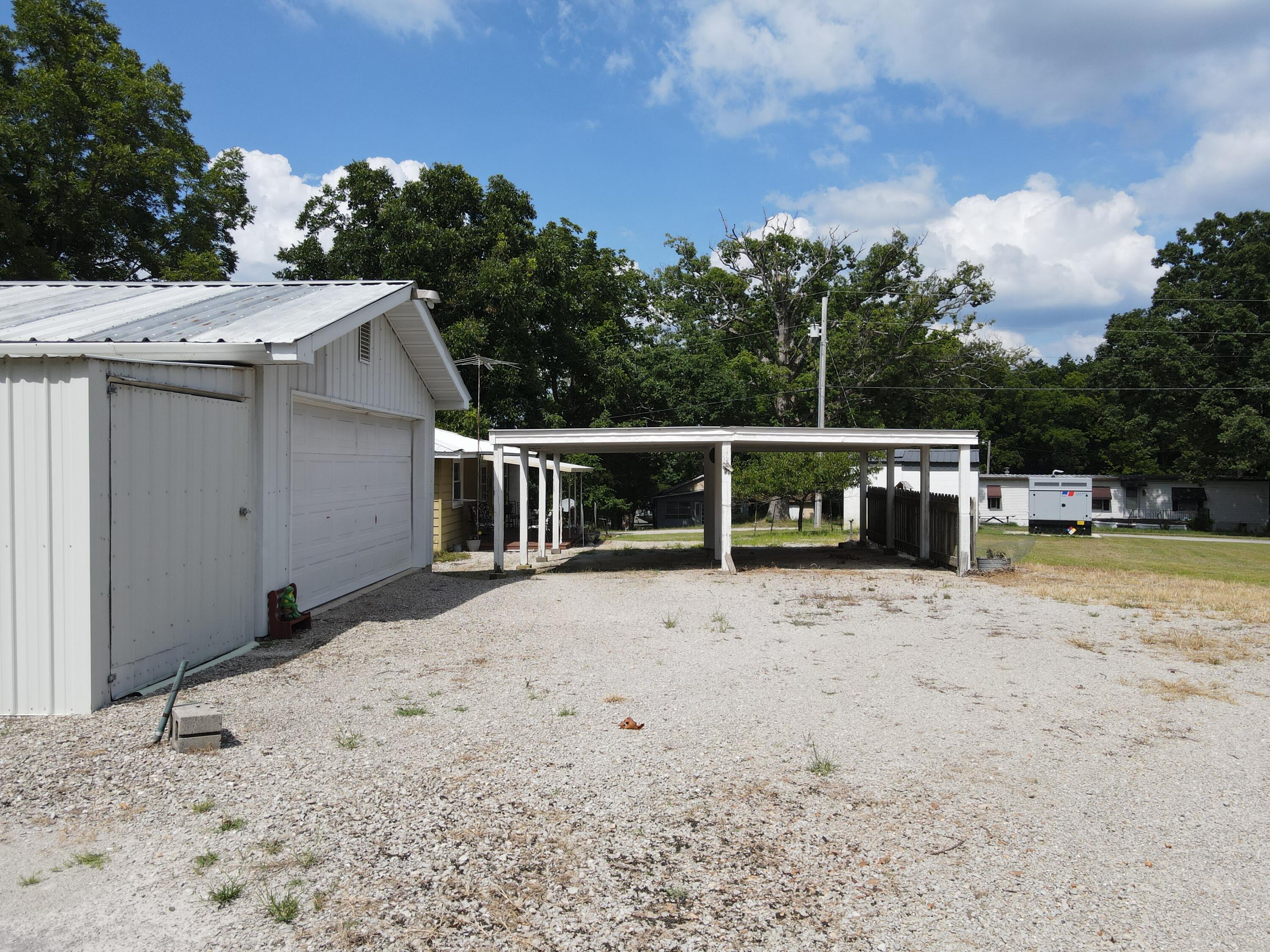140 Cox Road Property Photo 15