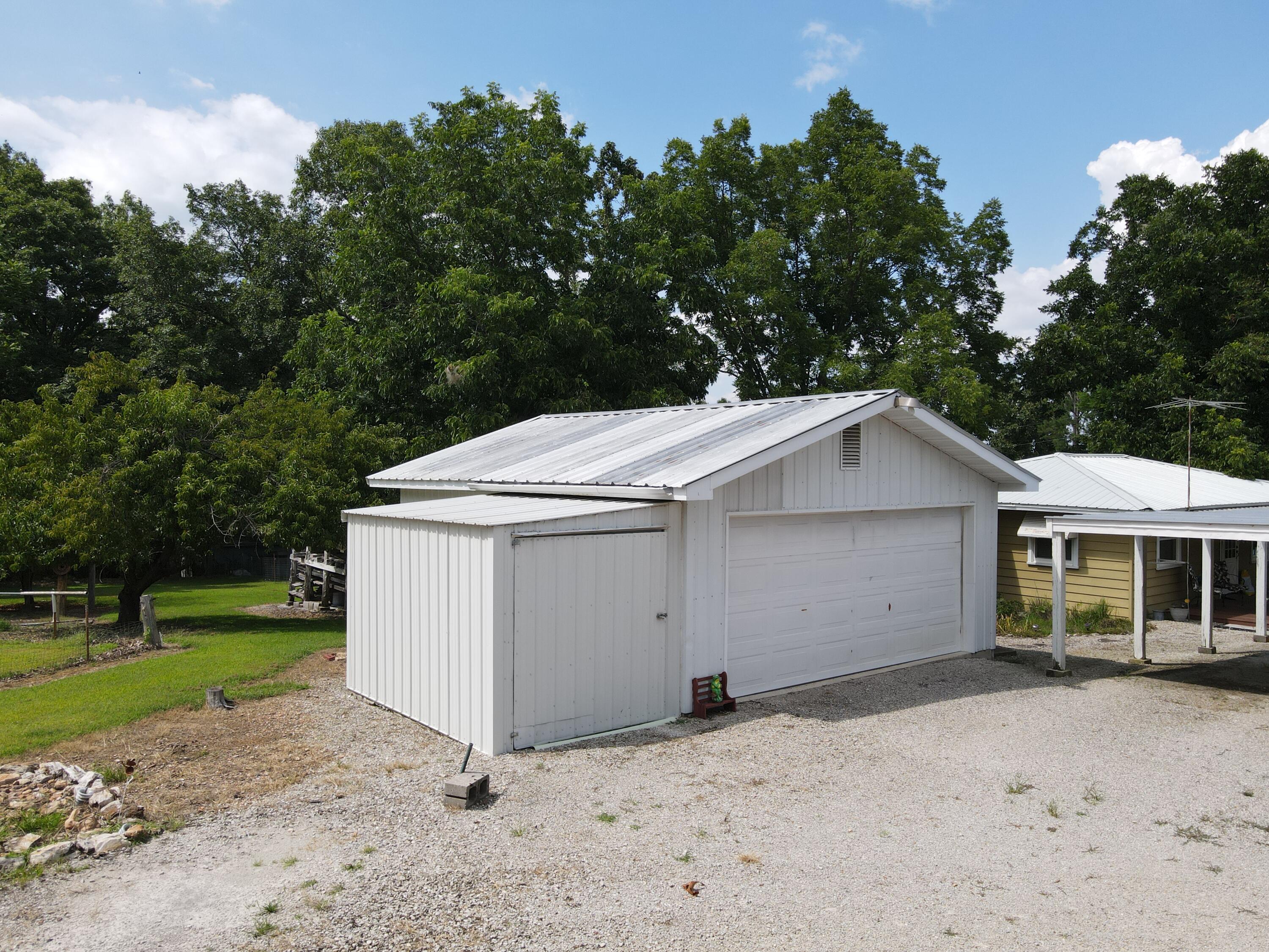 140 Cox Road Property Photo 16