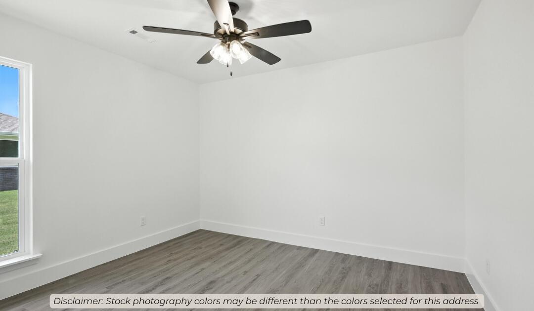 1007 West Pebblebrooke Drive Property Photo 8