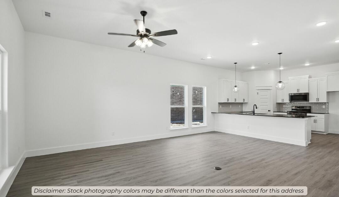 1007 West Pebblebrooke Drive Property Photo 27