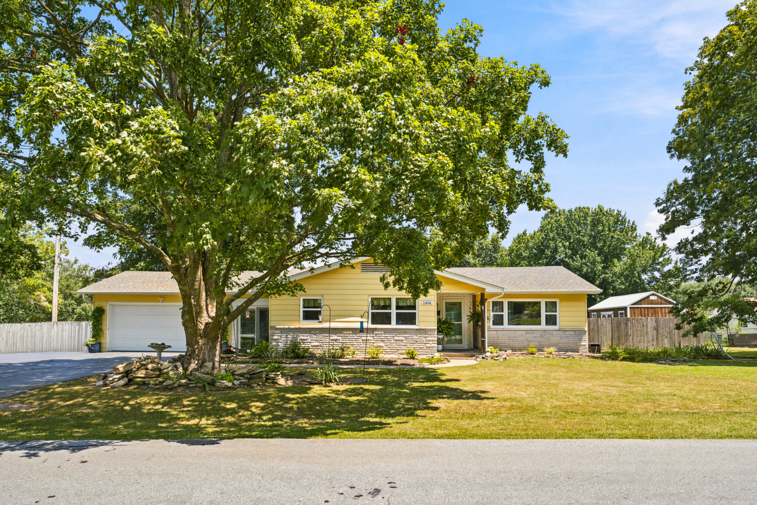 1306 Porter Avenue Property Photo 1