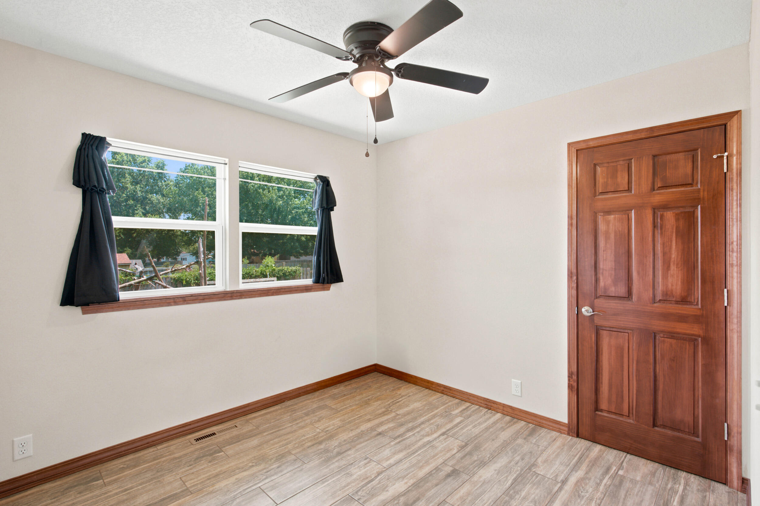 1306 Porter Avenue Property Photo 20