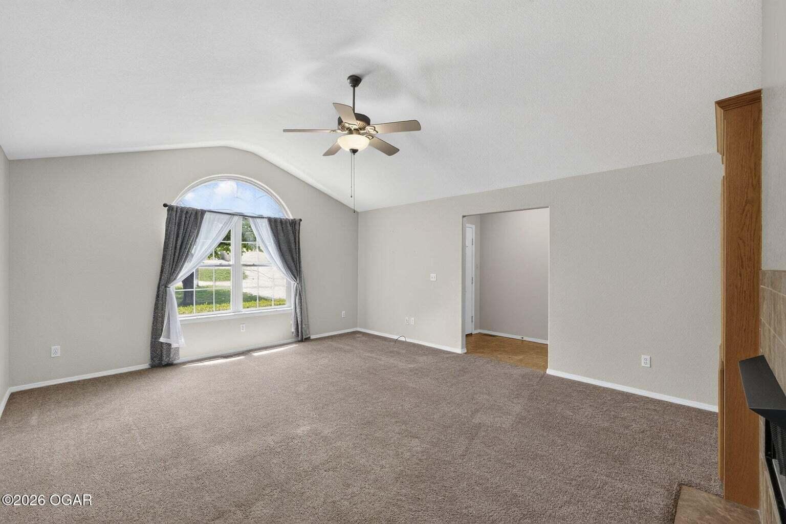 9 Harrington Circle Property Photo 5