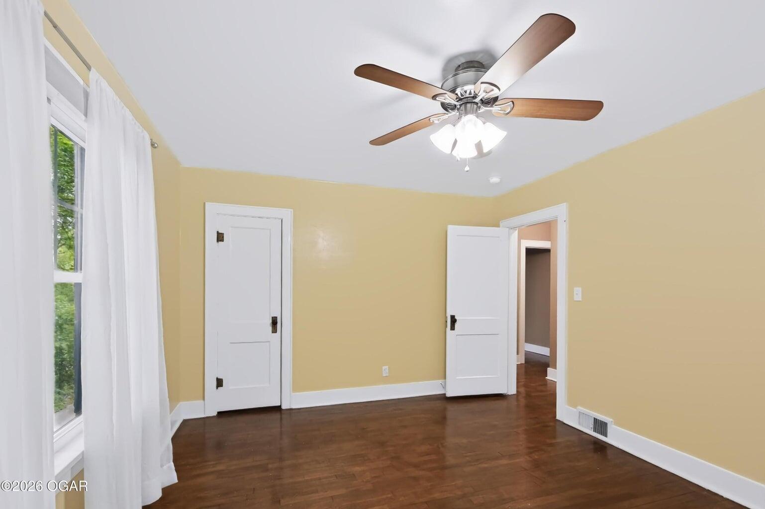 507 West Hickory Street Property Photo 24
