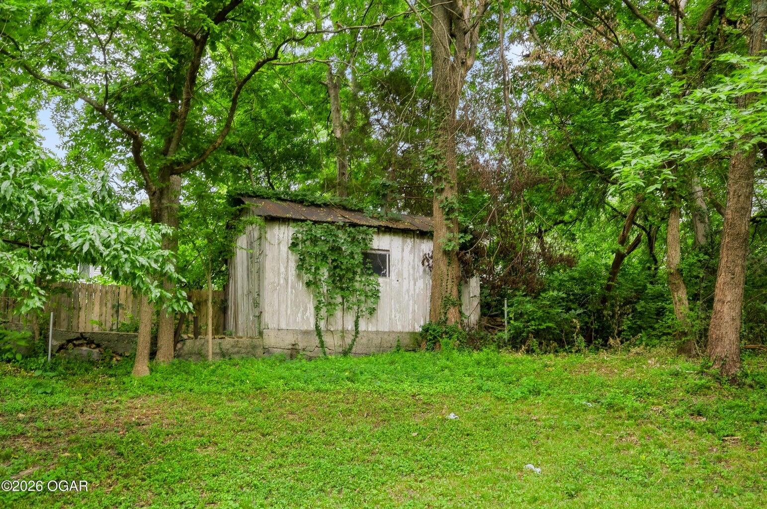 507 West Hickory Street Property Photo 40