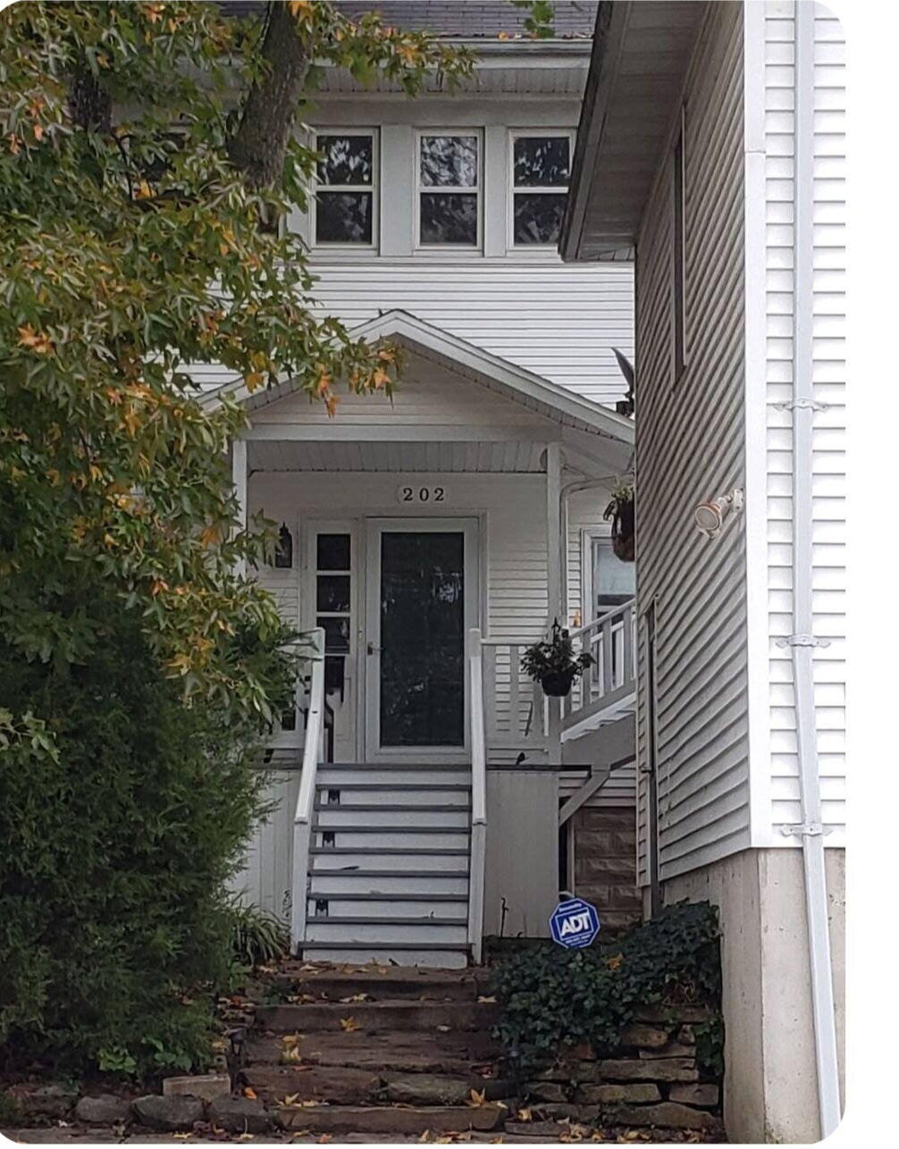 202 East Robertson Street Property Photo 19