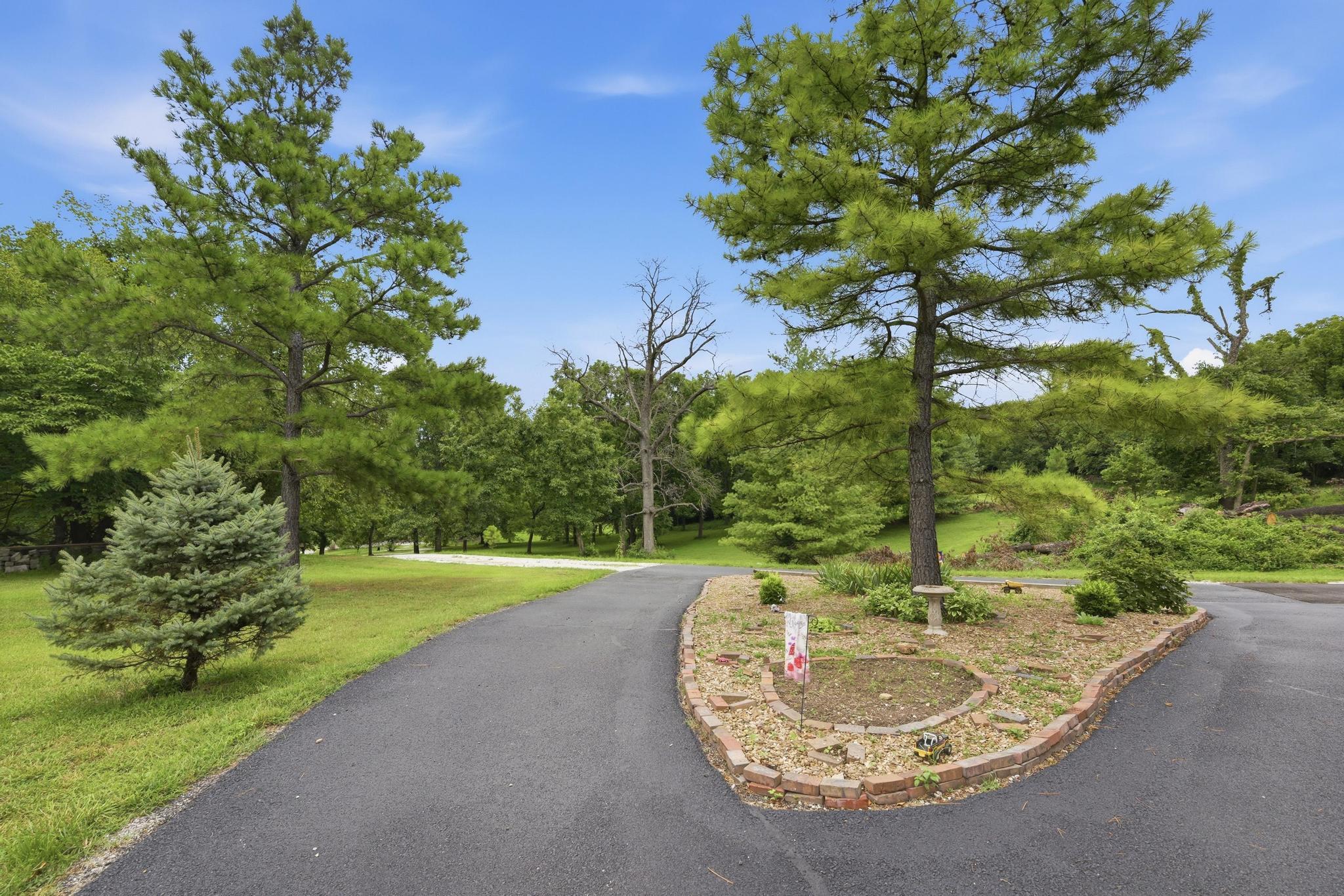 9689 Geranium Road Property Photo 75