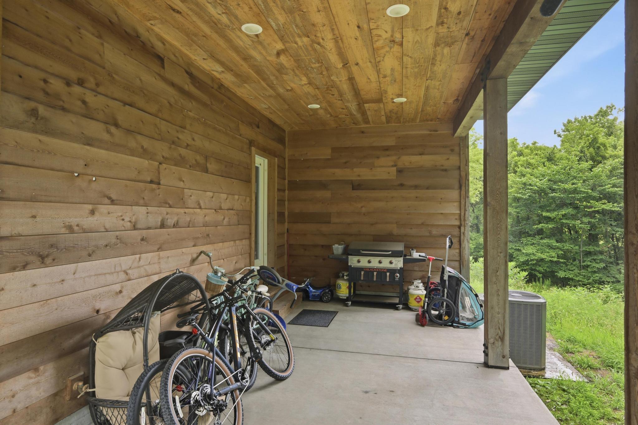 9689 Geranium Road Property Photo 77