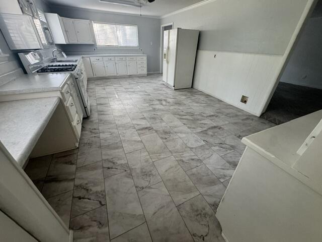 433 Old Aurora Road Property Photo 11