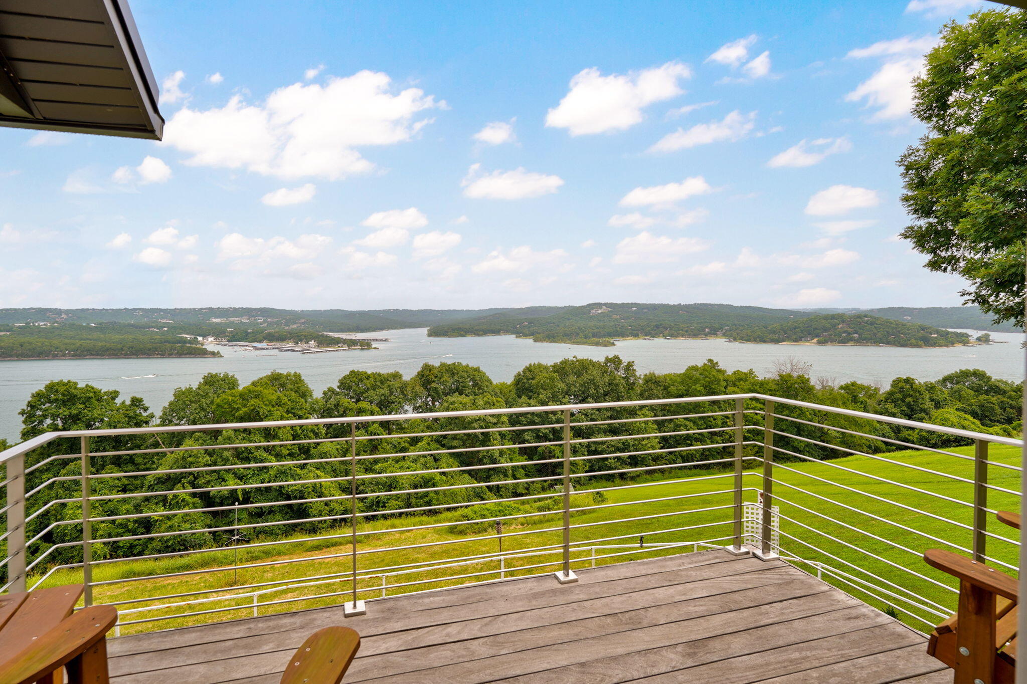 251 Silverbridge Lane Property Photo 2