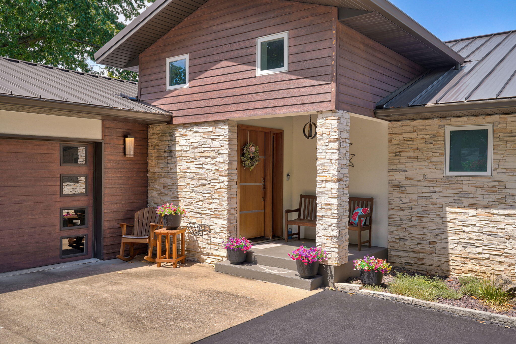 251 Silverbridge Lane Property Photo 6