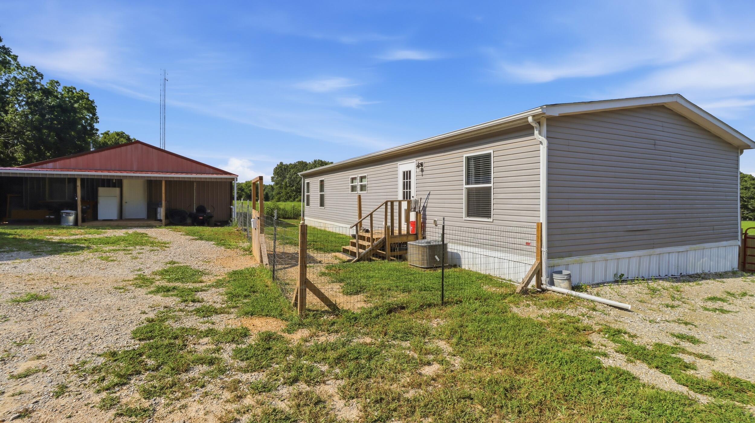 9617 County Road 2680 Property Photo 46