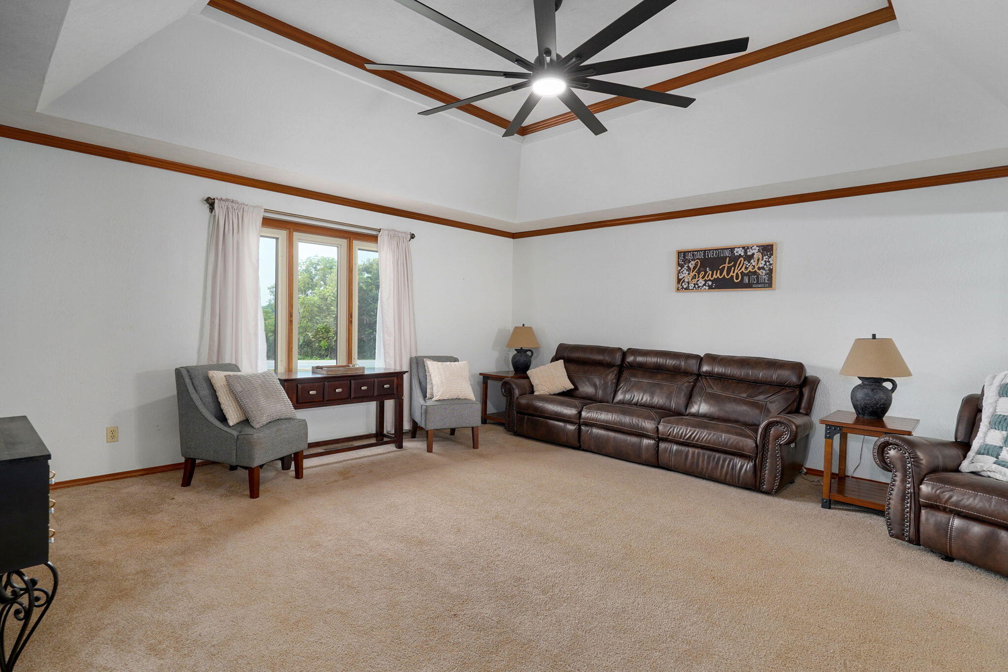 310 Grant Street Property Photo 7