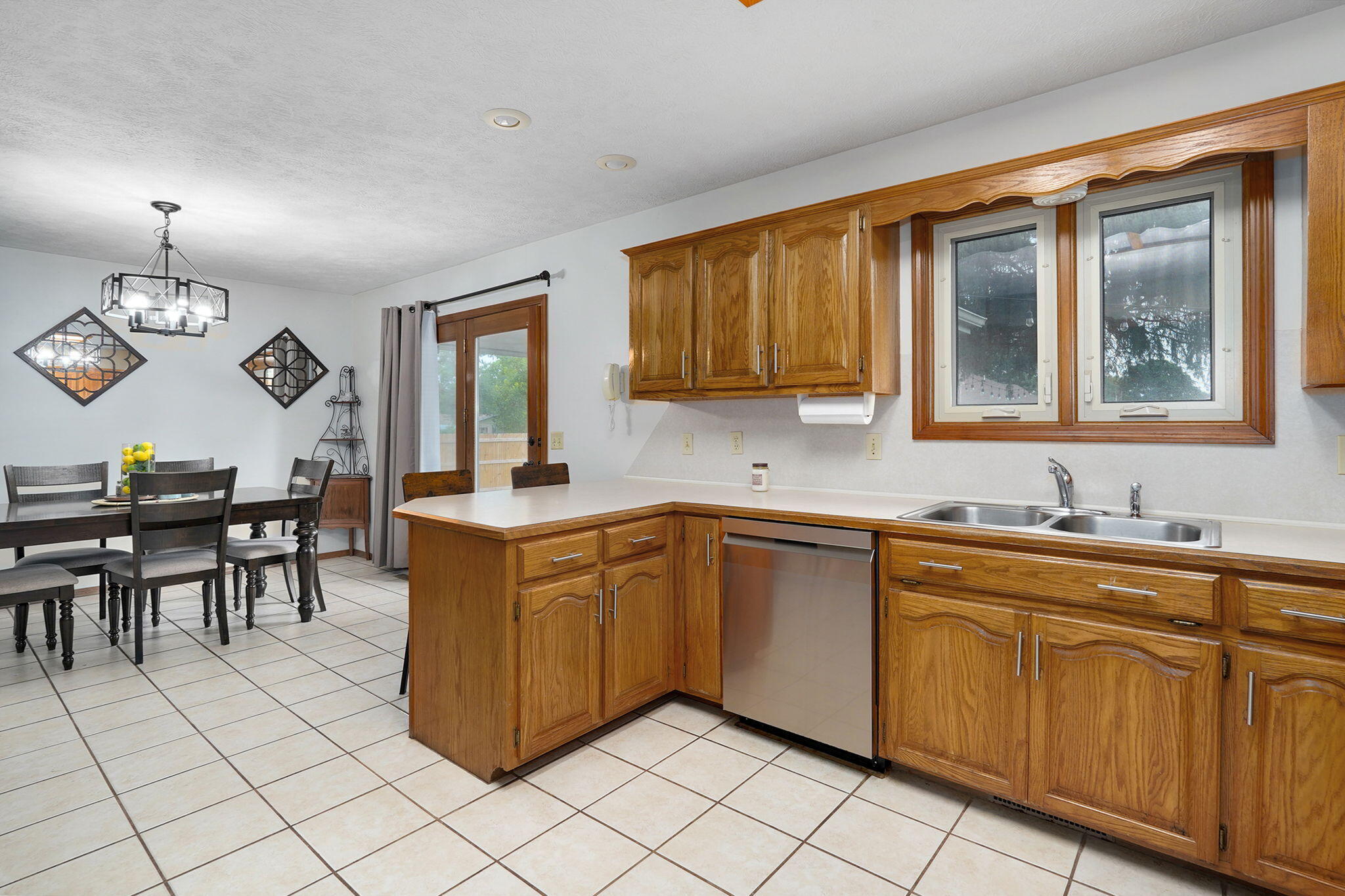 310 Grant Street Property Photo 13