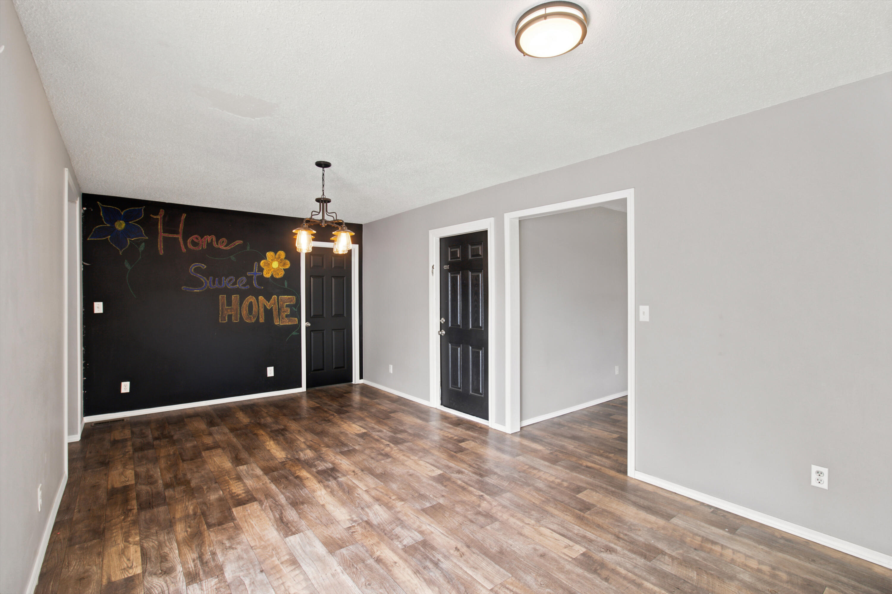 109 Circle Drive Property Photo 9