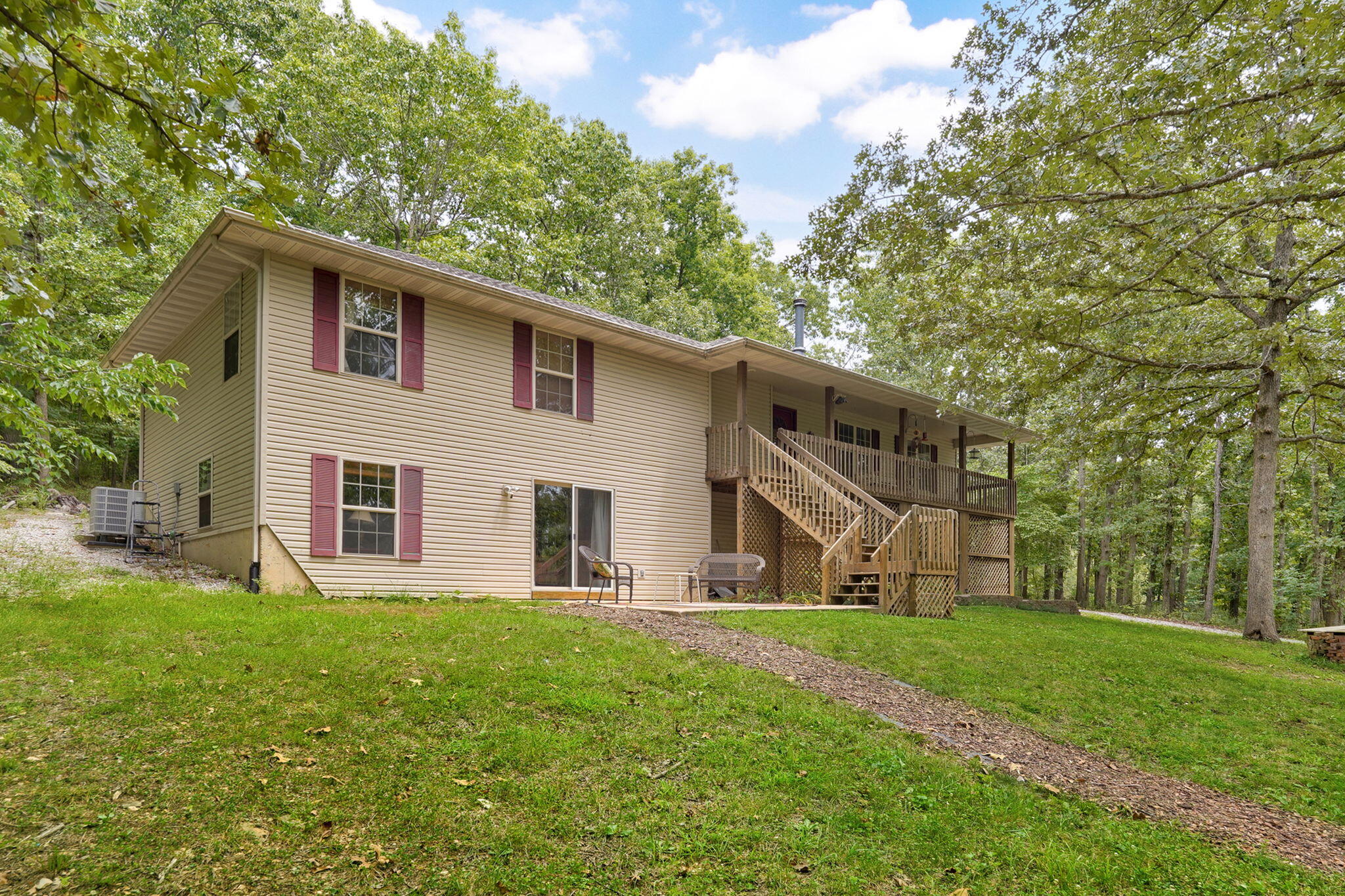 667 Rainbow Valley Drive Property Photo 1